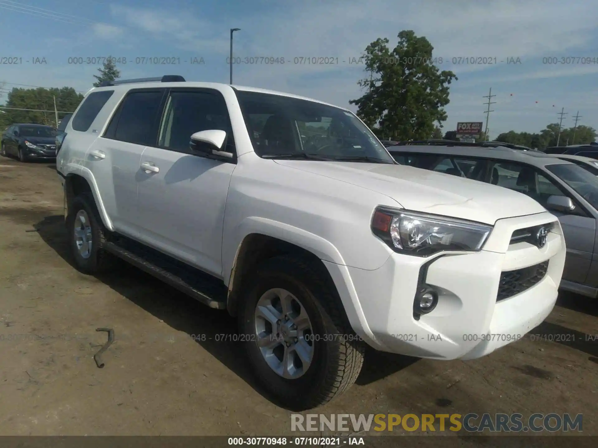 1 Photograph of a damaged car JTENU5JR9M5901425 TOYOTA 4RUNNER 2021