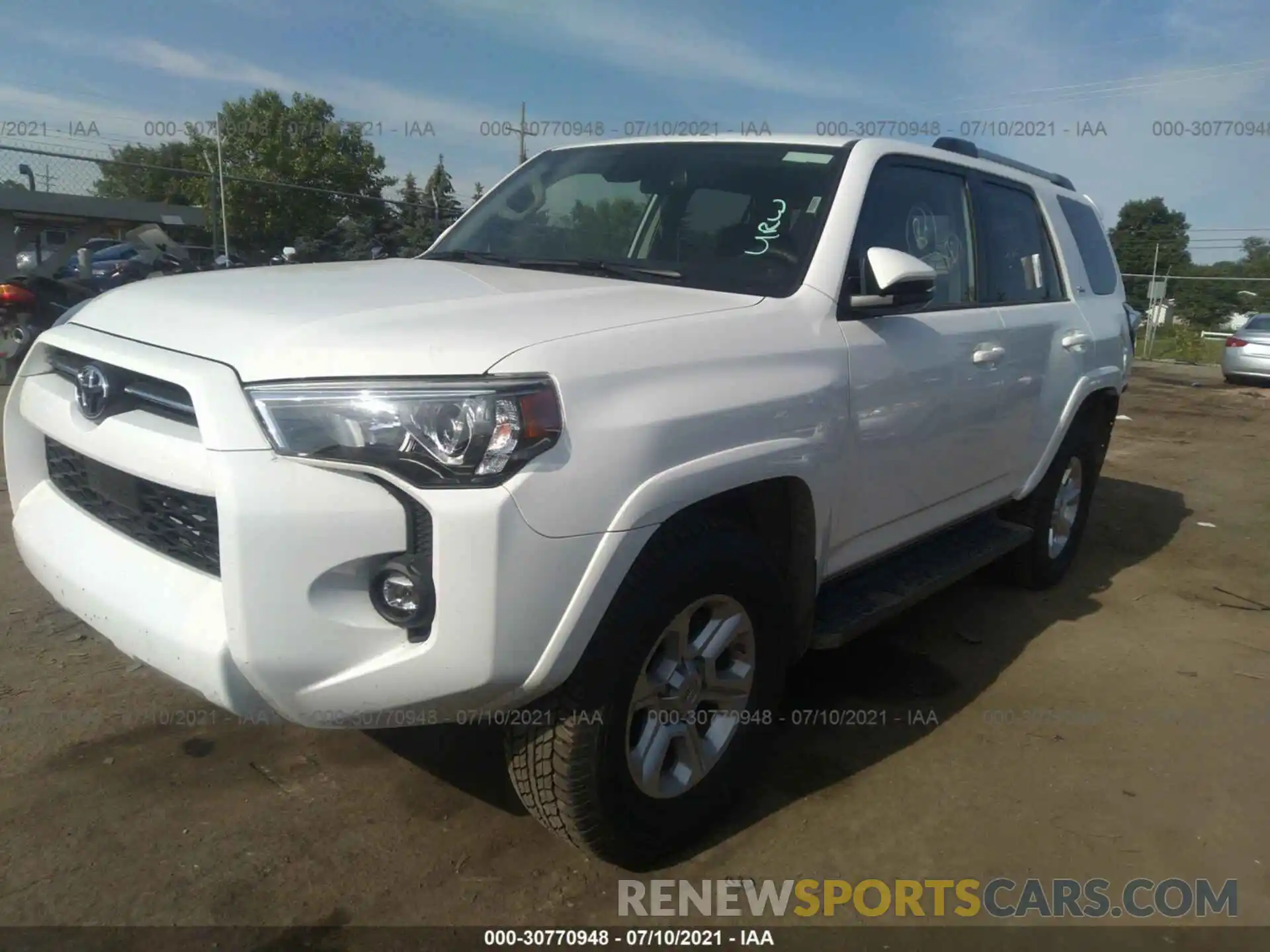 2 Photograph of a damaged car JTENU5JR9M5901425 TOYOTA 4RUNNER 2021