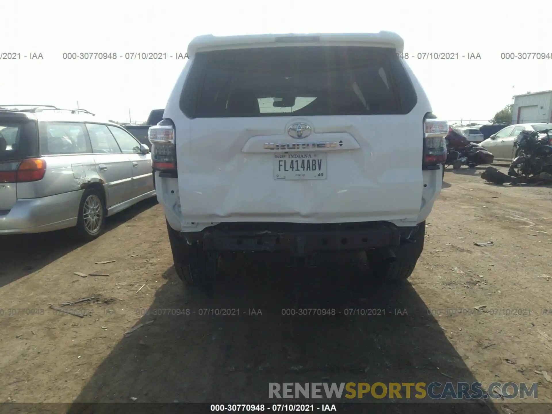 6 Photograph of a damaged car JTENU5JR9M5901425 TOYOTA 4RUNNER 2021