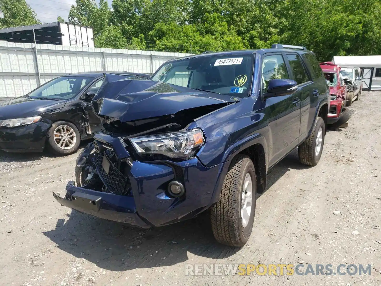 2 Photograph of a damaged car JTENU5JR9M5913347 TOYOTA 4RUNNER 2021