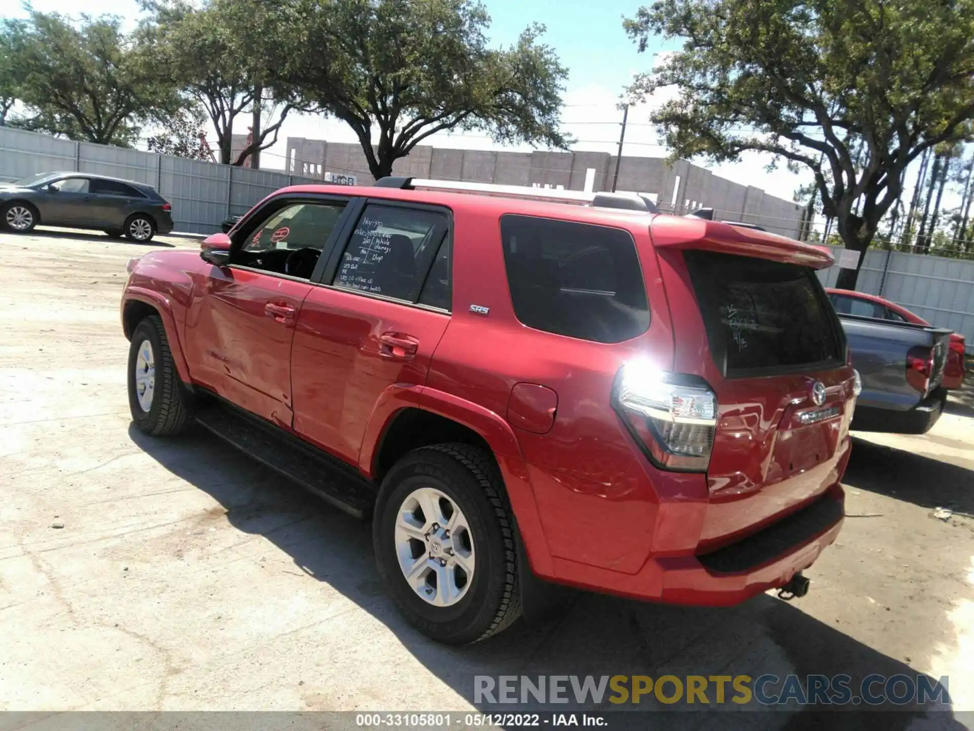 3 Photograph of a damaged car JTENU5JR9M5919861 TOYOTA 4RUNNER 2021