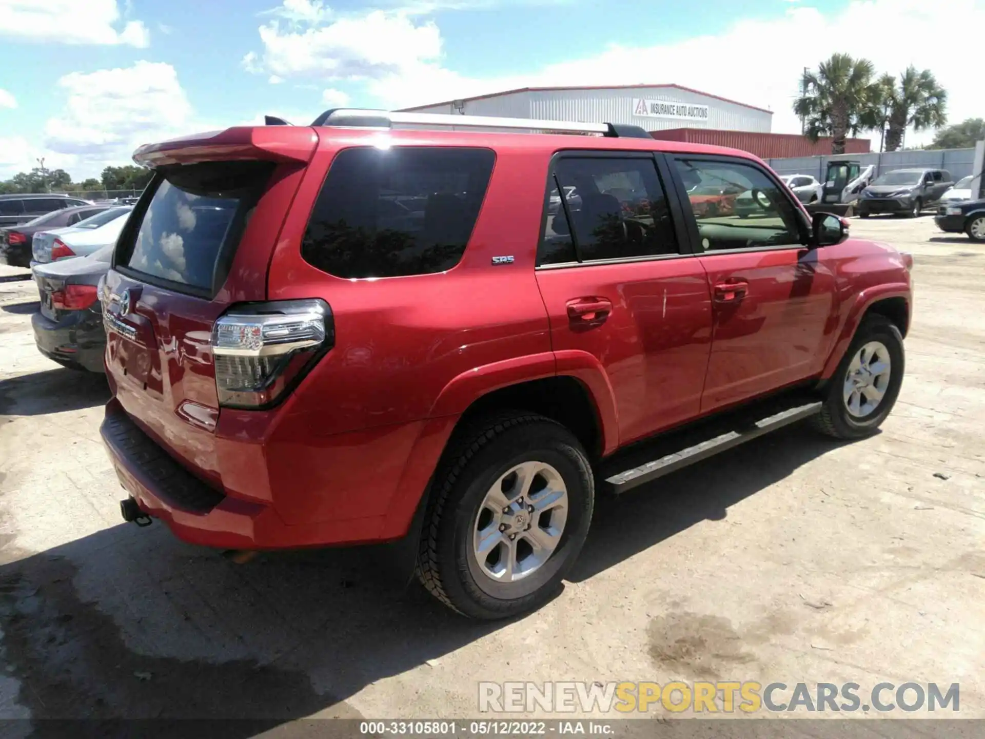 4 Photograph of a damaged car JTENU5JR9M5919861 TOYOTA 4RUNNER 2021