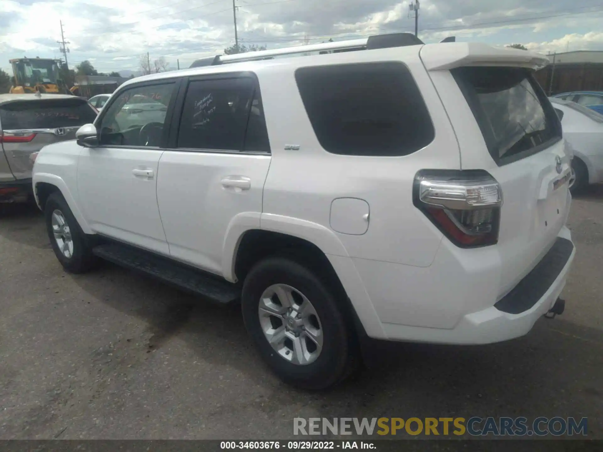 3 Photograph of a damaged car JTENU5JR9M5935204 TOYOTA 4RUNNER 2021