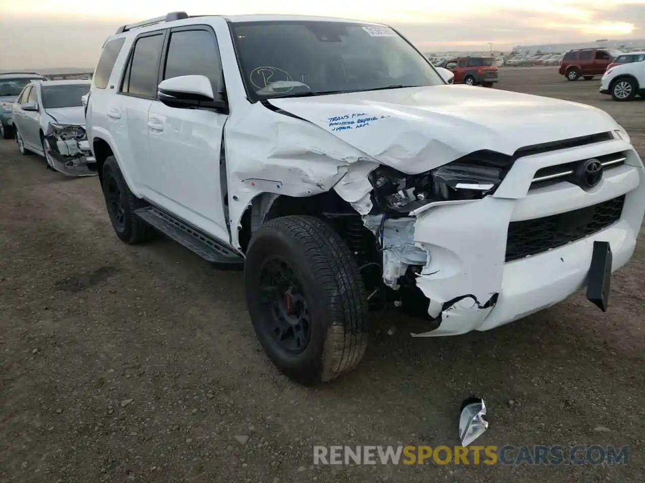 1 Photograph of a damaged car JTENU5JR9M5950270 TOYOTA 4RUNNER 2021