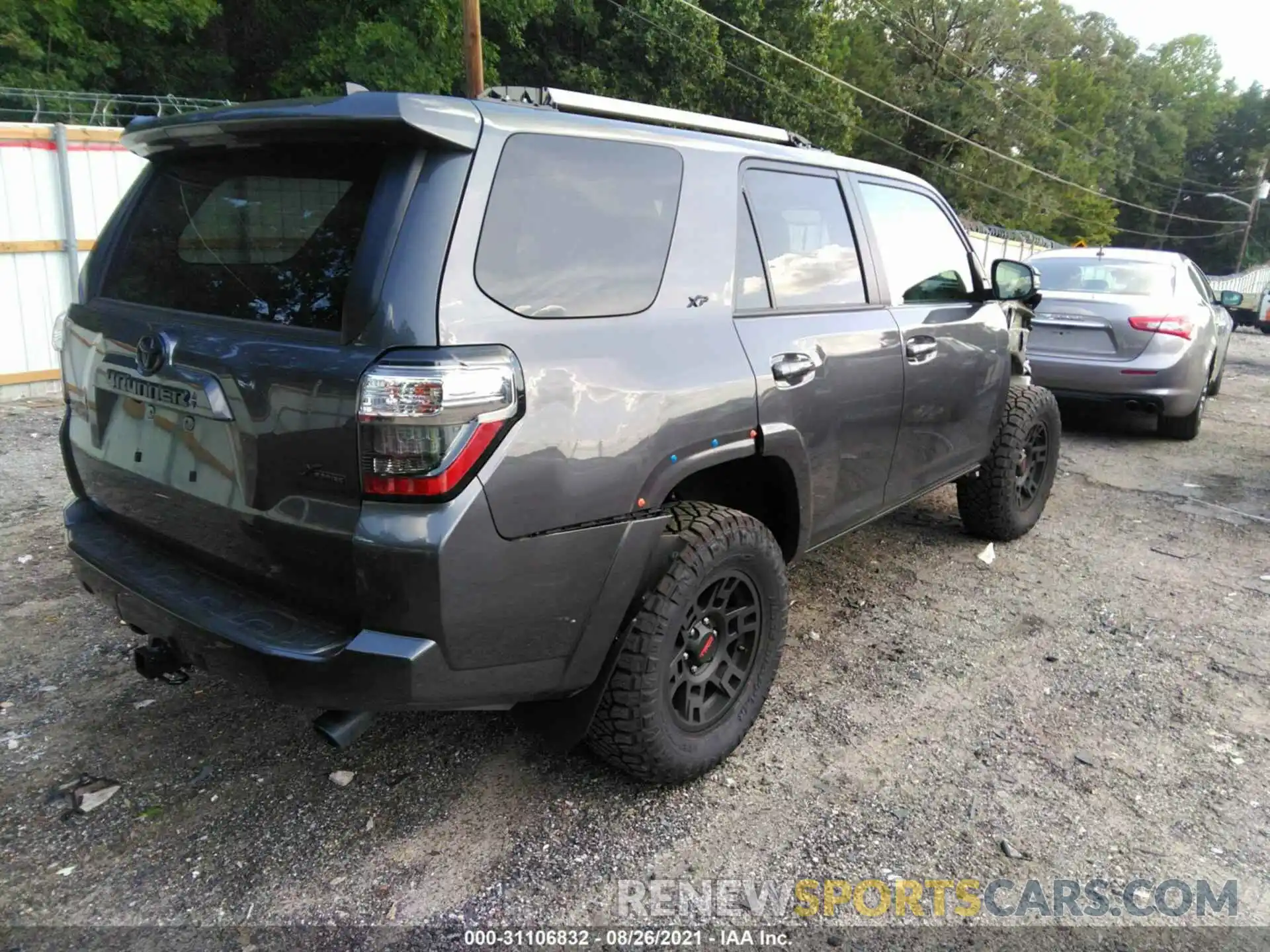 4 Фотография поврежденного автомобиля JTENU5JRXM5893268 TOYOTA 4RUNNER 2021