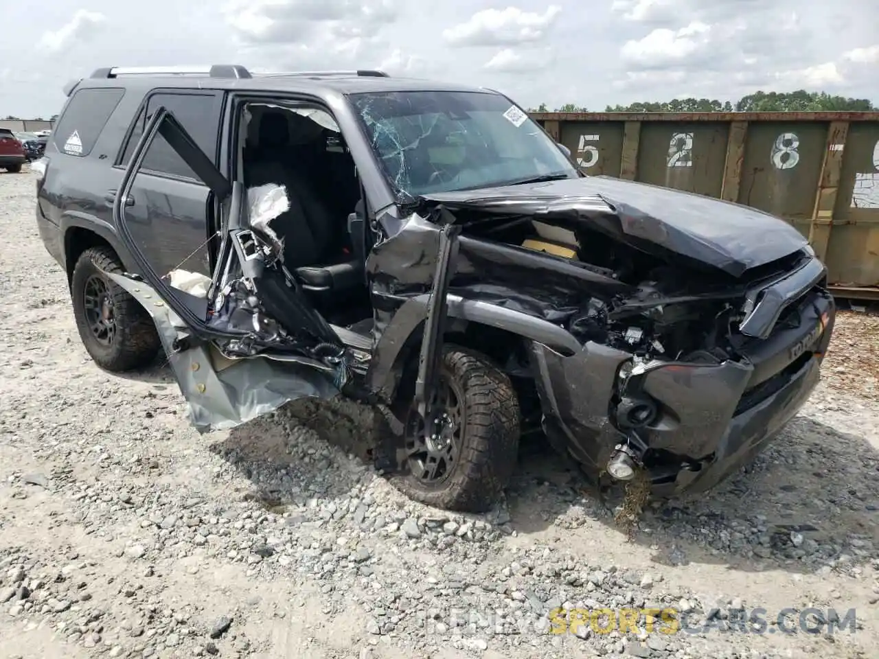 1 Photograph of a damaged car JTENU5JRXM5924230 TOYOTA 4RUNNER 2021