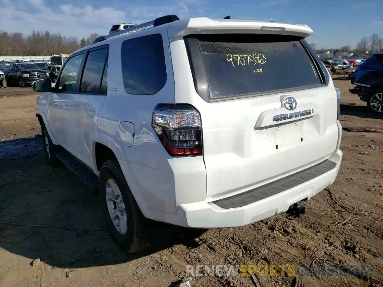 3 Фотография поврежденного автомобиля JTENU5JRXM5929329 TOYOTA 4RUNNER 2021