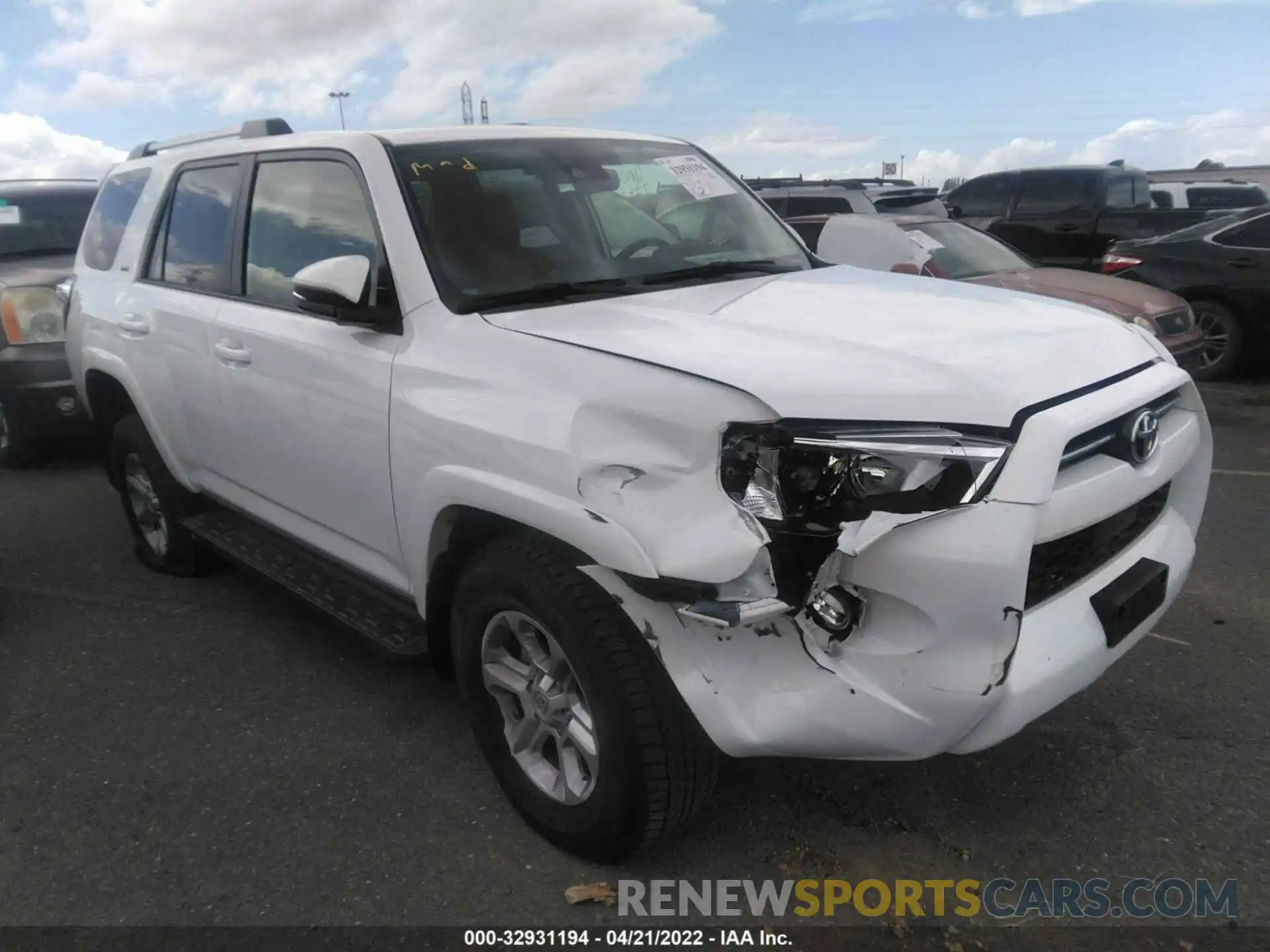 1 Photograph of a damaged car JTENU5JRXM5935566 TOYOTA 4RUNNER 2021