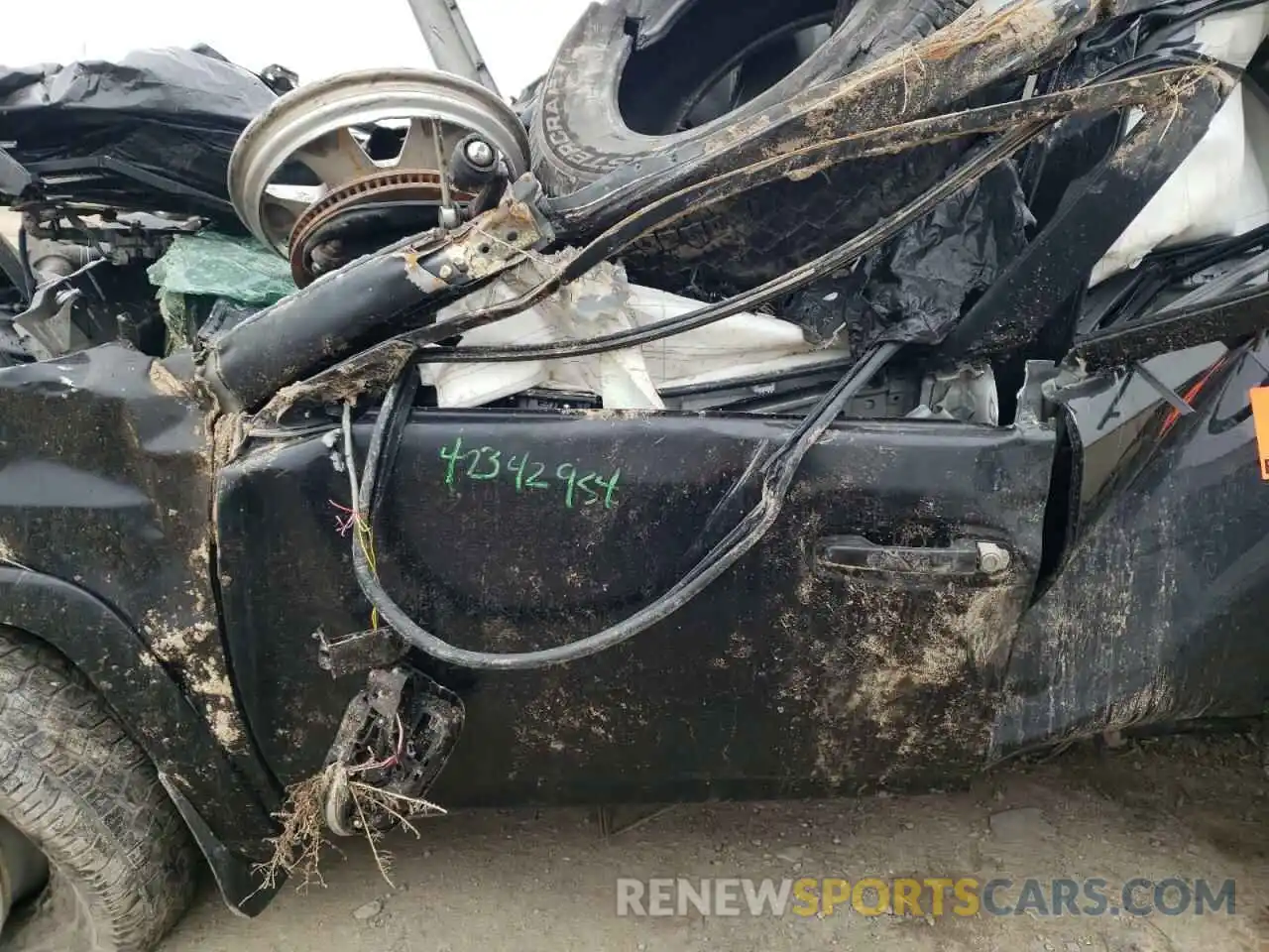 7 Photograph of a damaged car JTENU5JRXM5942727 TOYOTA 4RUNNER 2021