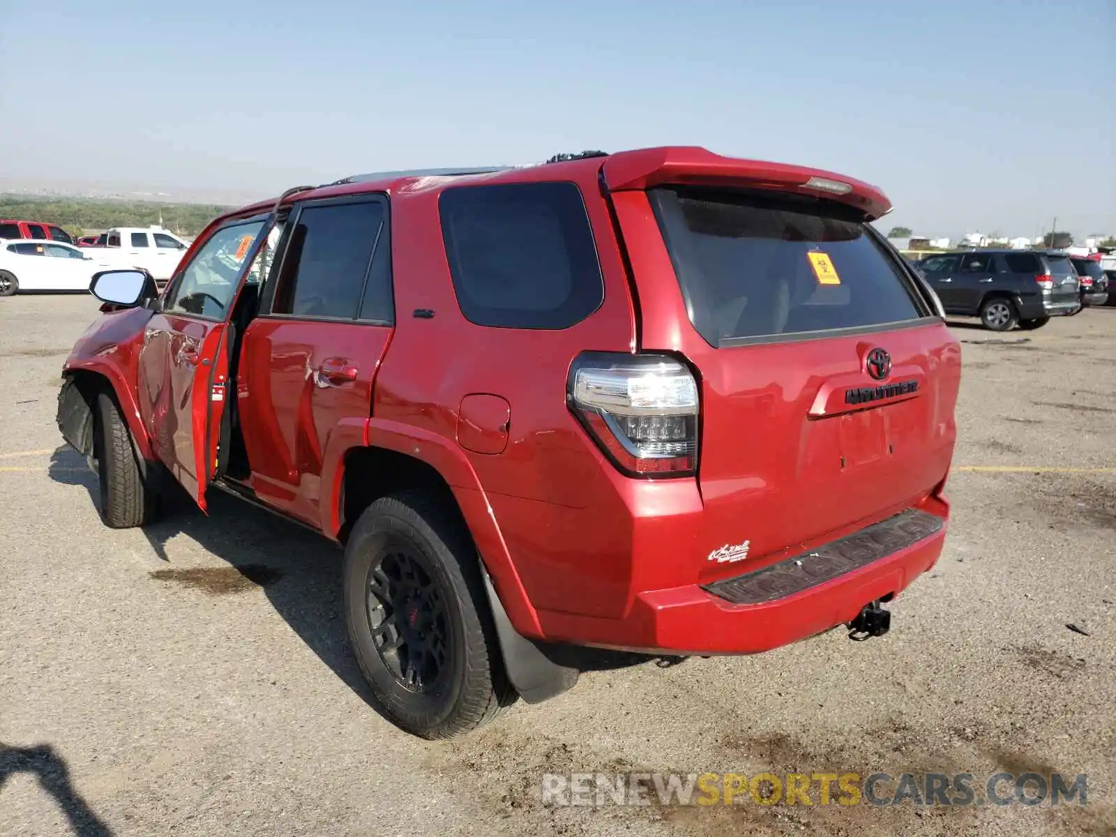 3 Photograph of a damaged car JTENU5JRXM5943179 TOYOTA 4RUNNER 2021