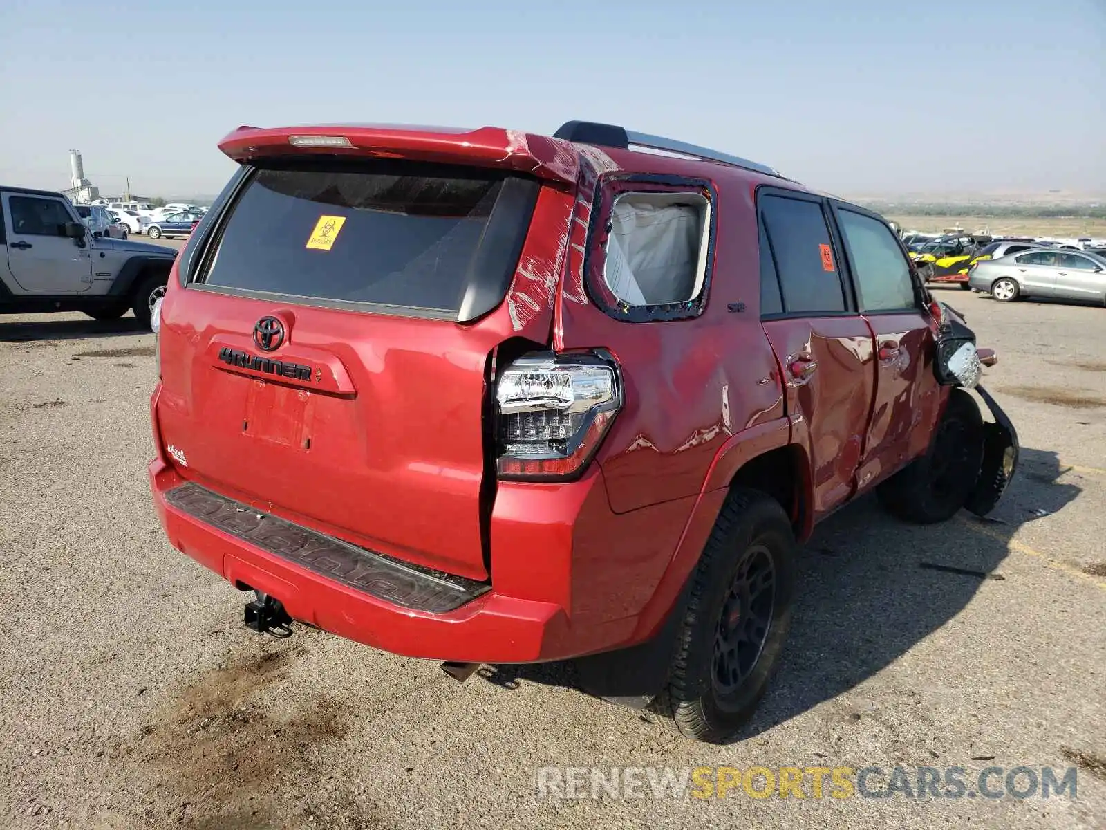 4 Photograph of a damaged car JTENU5JRXM5943179 TOYOTA 4RUNNER 2021