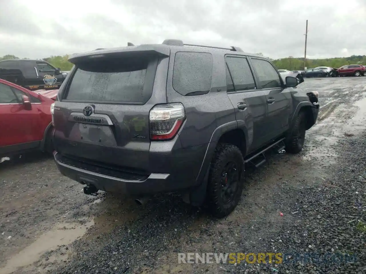 4 Photograph of a damaged car JTENU5JRXM5962914 TOYOTA 4RUNNER 2021