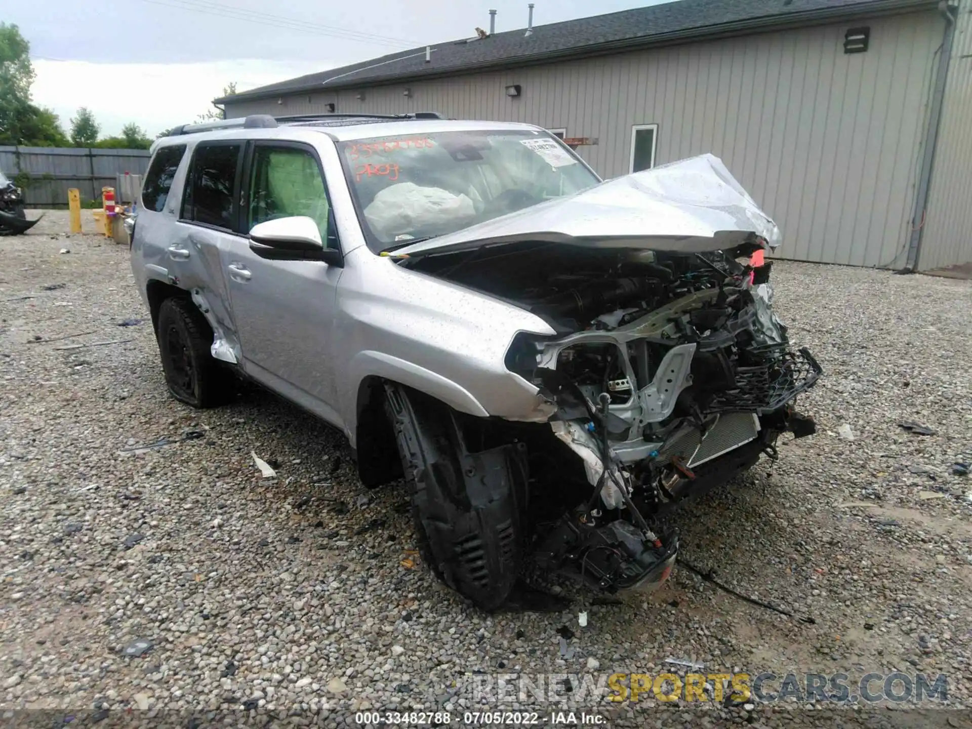 1 Photograph of a damaged car JTENU5JRXM5965604 TOYOTA 4RUNNER 2021