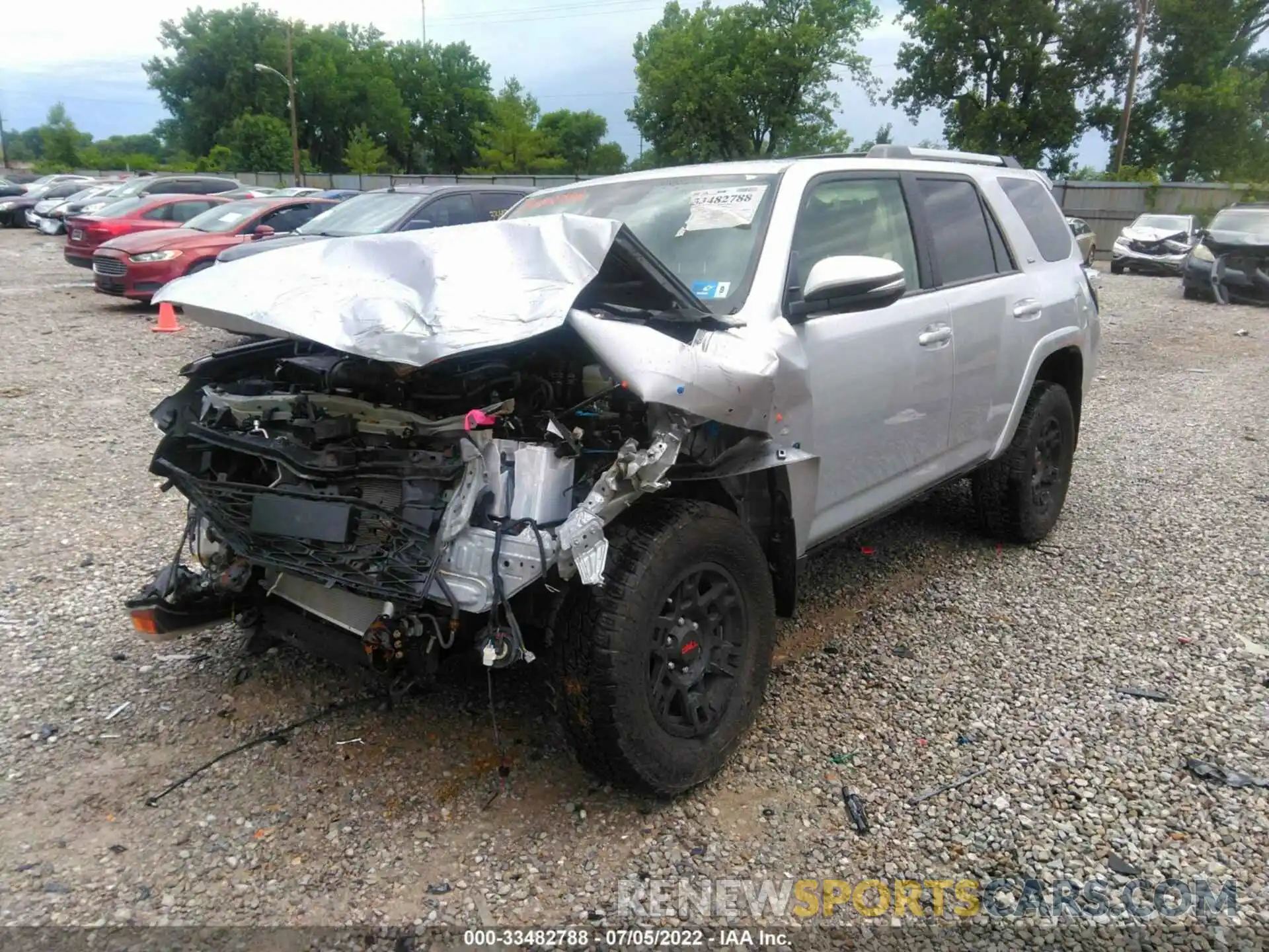 2 Photograph of a damaged car JTENU5JRXM5965604 TOYOTA 4RUNNER 2021