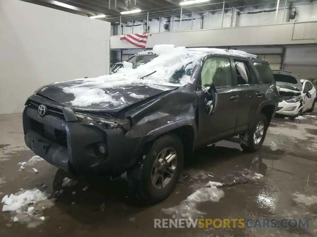 2 Photograph of a damaged car JTENU5JRXM5970897 TOYOTA 4RUNNER 2021