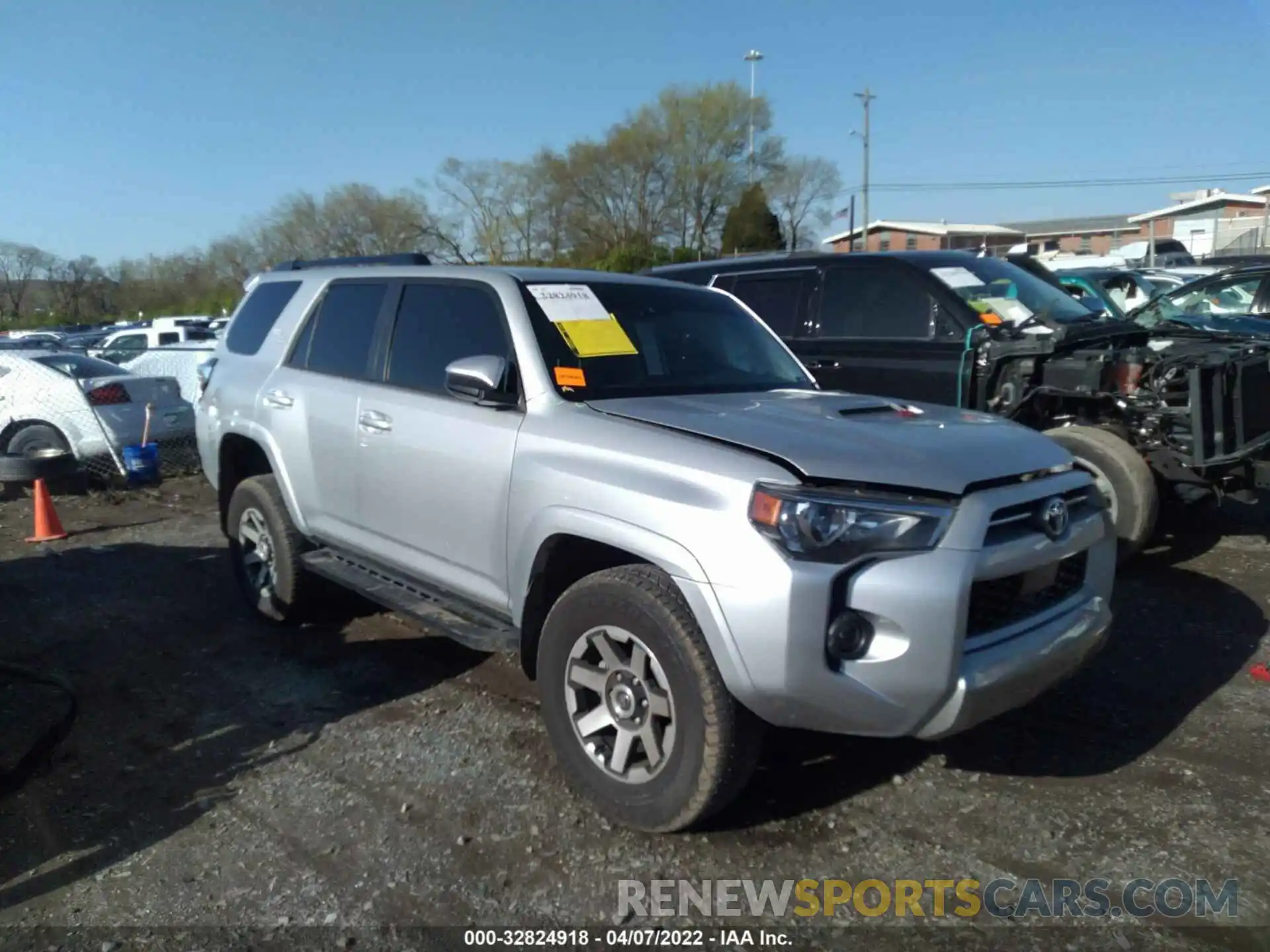 1 Photograph of a damaged car JTEPU5JR0M5872809 TOYOTA 4RUNNER 2021