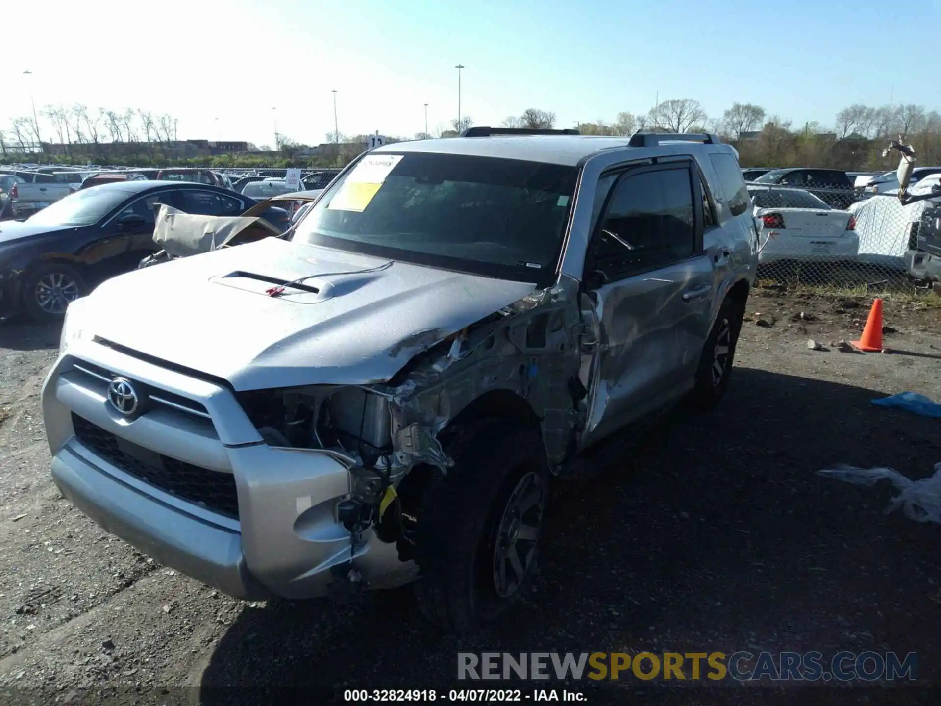 2 Photograph of a damaged car JTEPU5JR0M5872809 TOYOTA 4RUNNER 2021