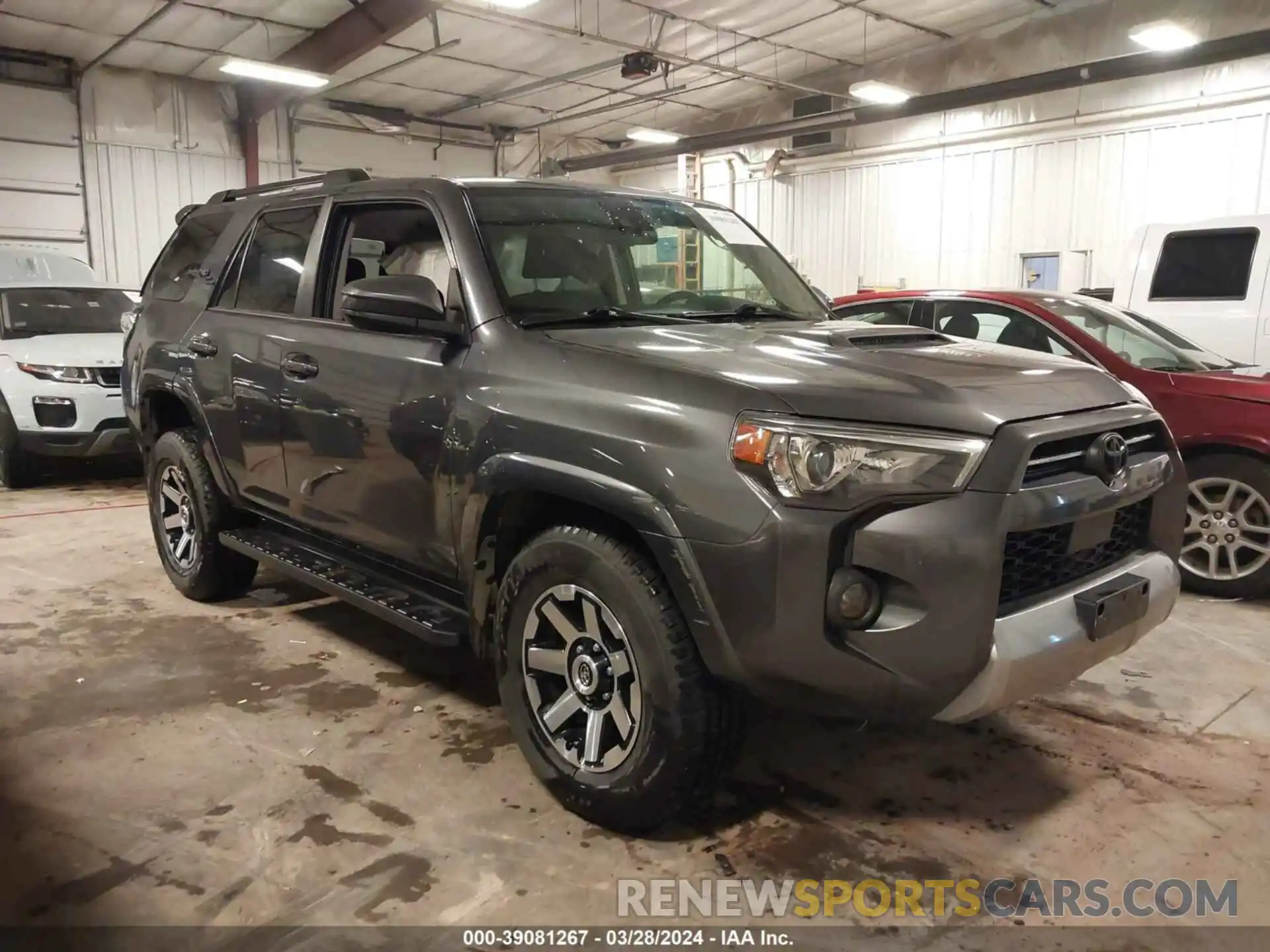 1 Photograph of a damaged car JTEPU5JR0M5929445 TOYOTA 4RUNNER 2021