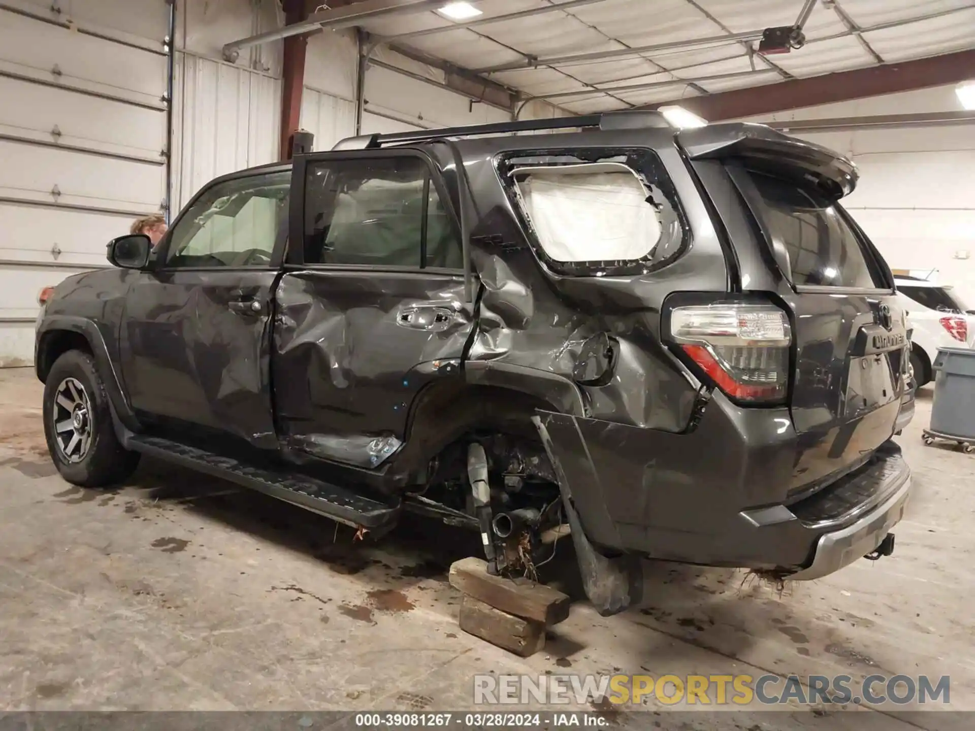 3 Photograph of a damaged car JTEPU5JR0M5929445 TOYOTA 4RUNNER 2021