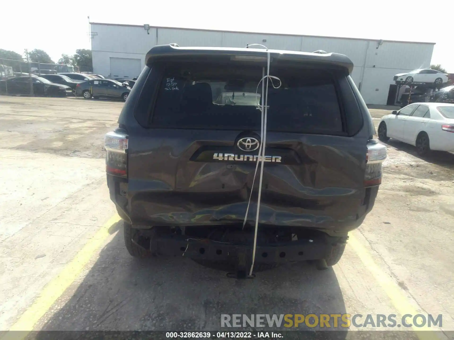 6 Photograph of a damaged car JTEPU5JR0M5930725 TOYOTA 4RUNNER 2021