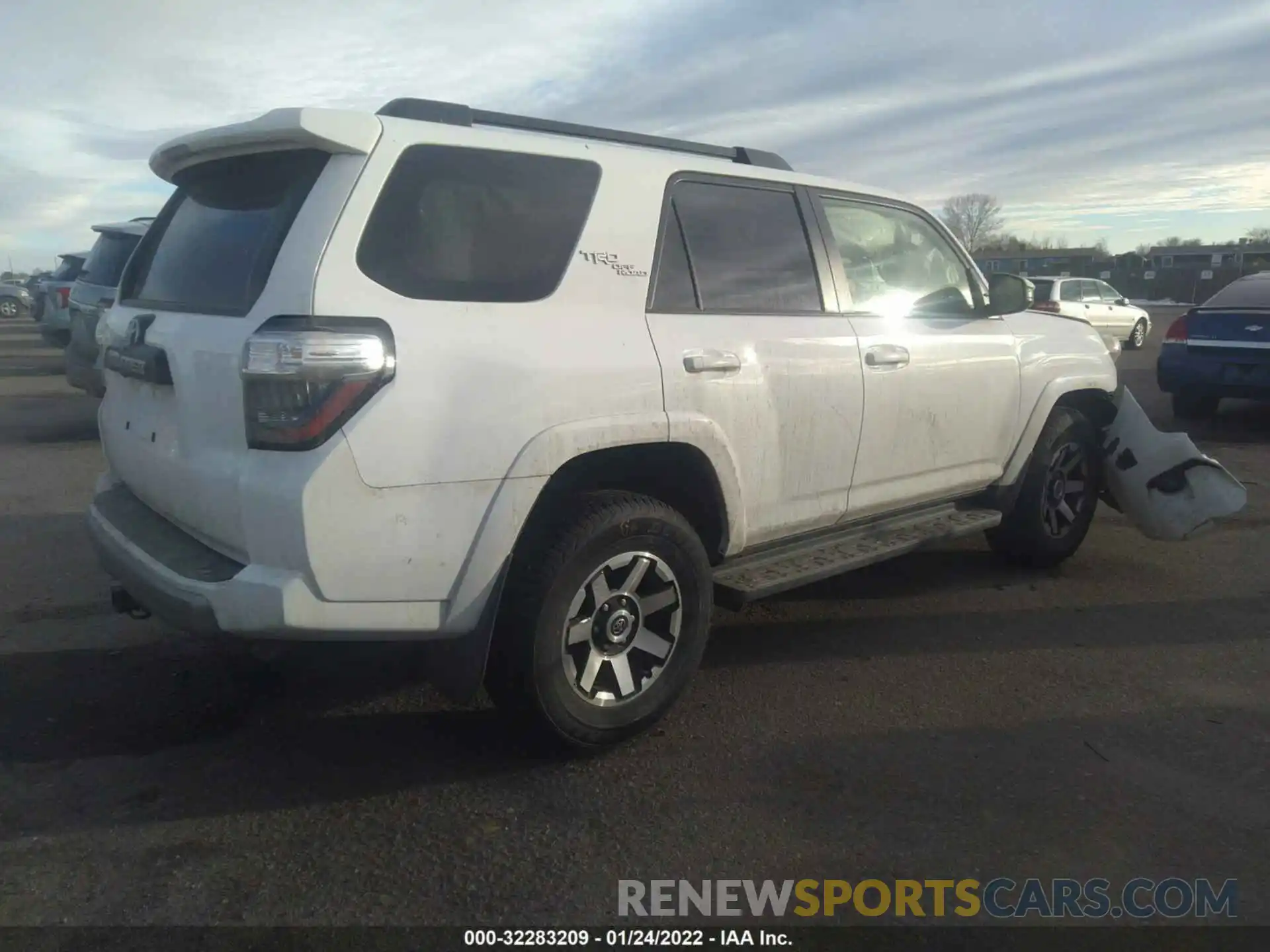 4 Фотография поврежденного автомобиля JTEPU5JR0M5936685 TOYOTA 4RUNNER 2021