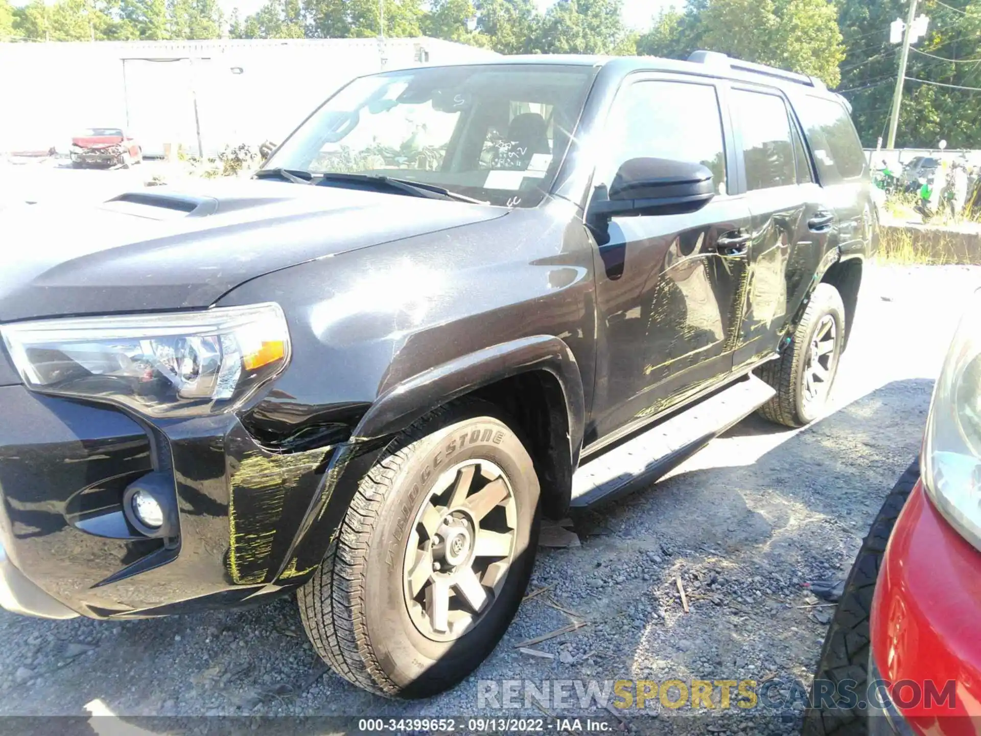 6 Photograph of a damaged car JTEPU5JR2M5904725 TOYOTA 4RUNNER 2021