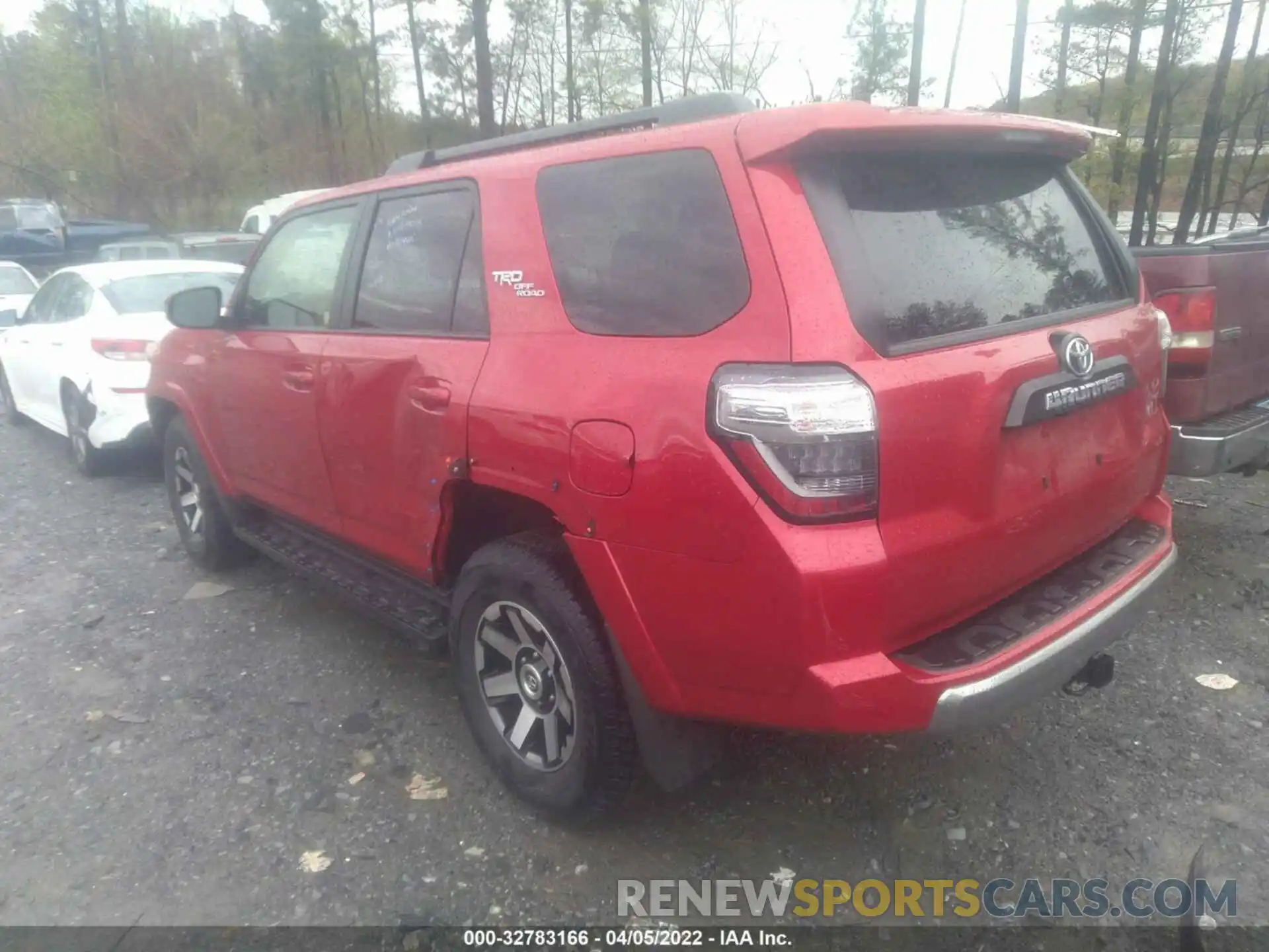 3 Photograph of a damaged car JTEPU5JR2M5930435 TOYOTA 4RUNNER 2021