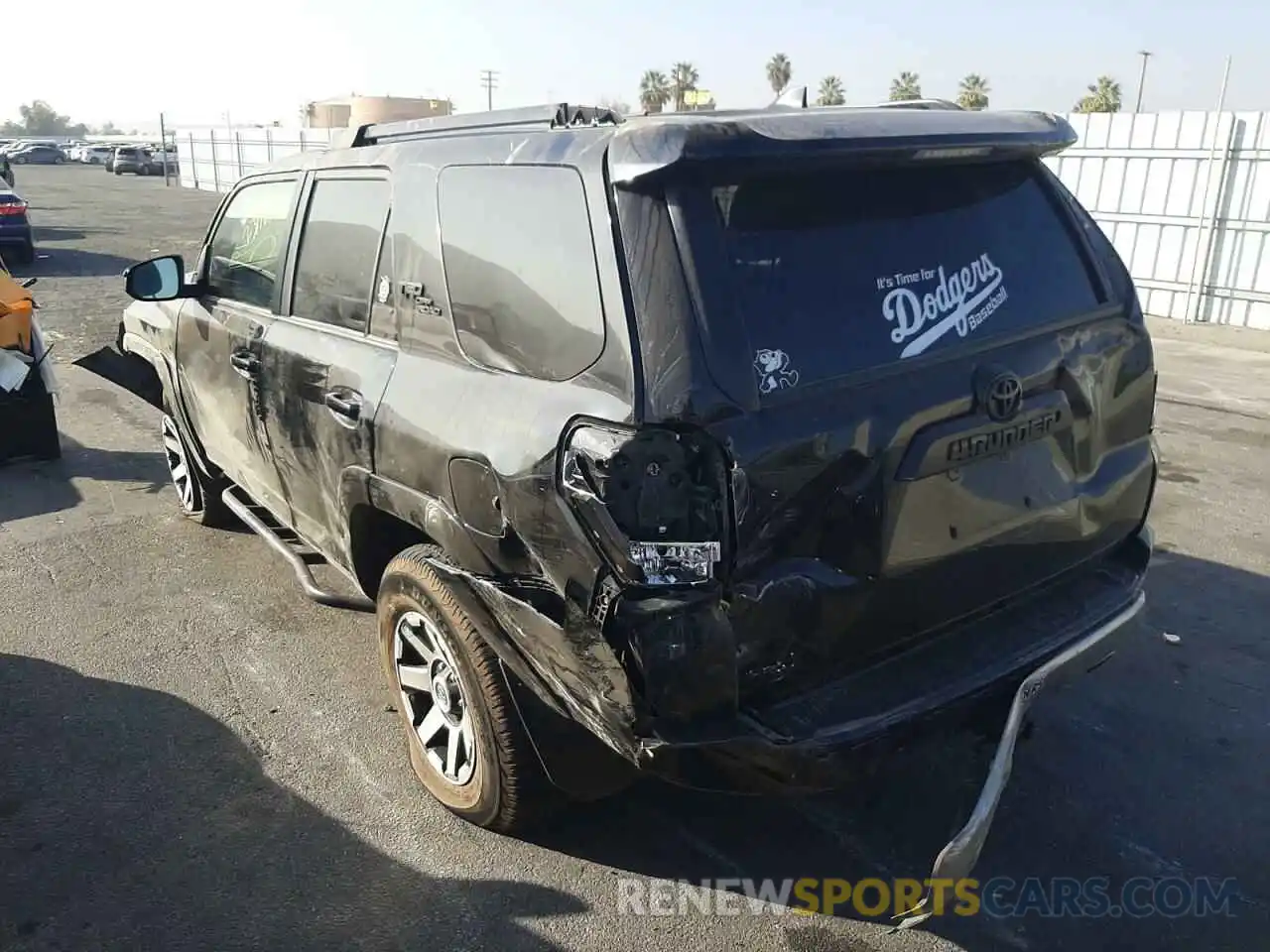 3 Photograph of a damaged car JTEPU5JR3M5893329 TOYOTA 4RUNNER 2021