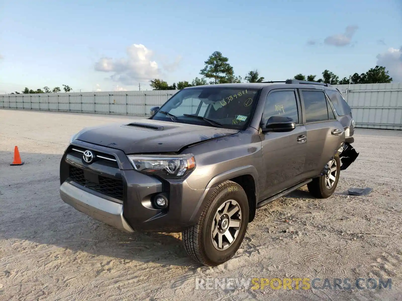 2 Photograph of a damaged car JTEPU5JR3M5918746 TOYOTA 4RUNNER 2021