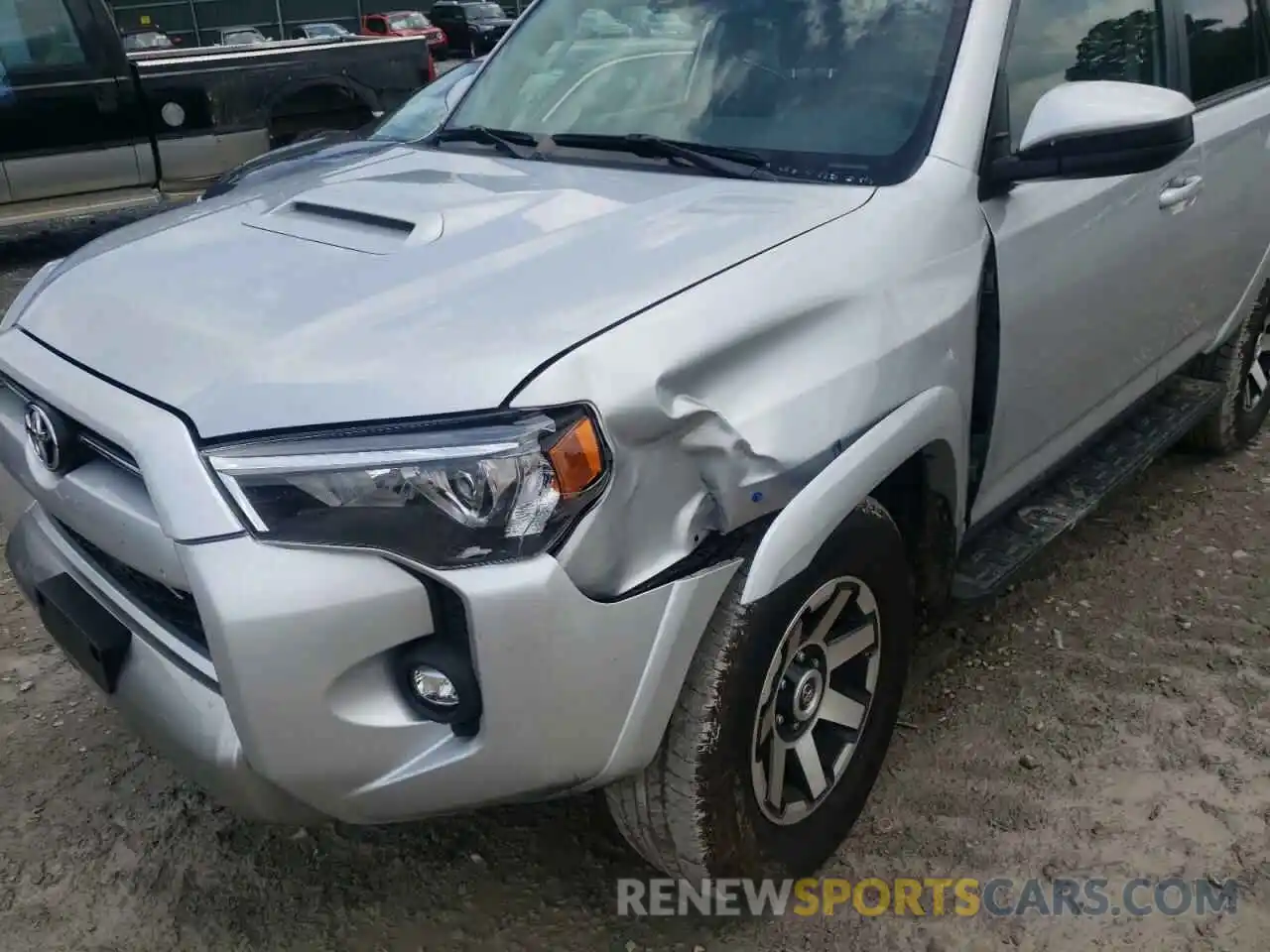 9 Photograph of a damaged car JTEPU5JR4M5932915 TOYOTA 4RUNNER 2021