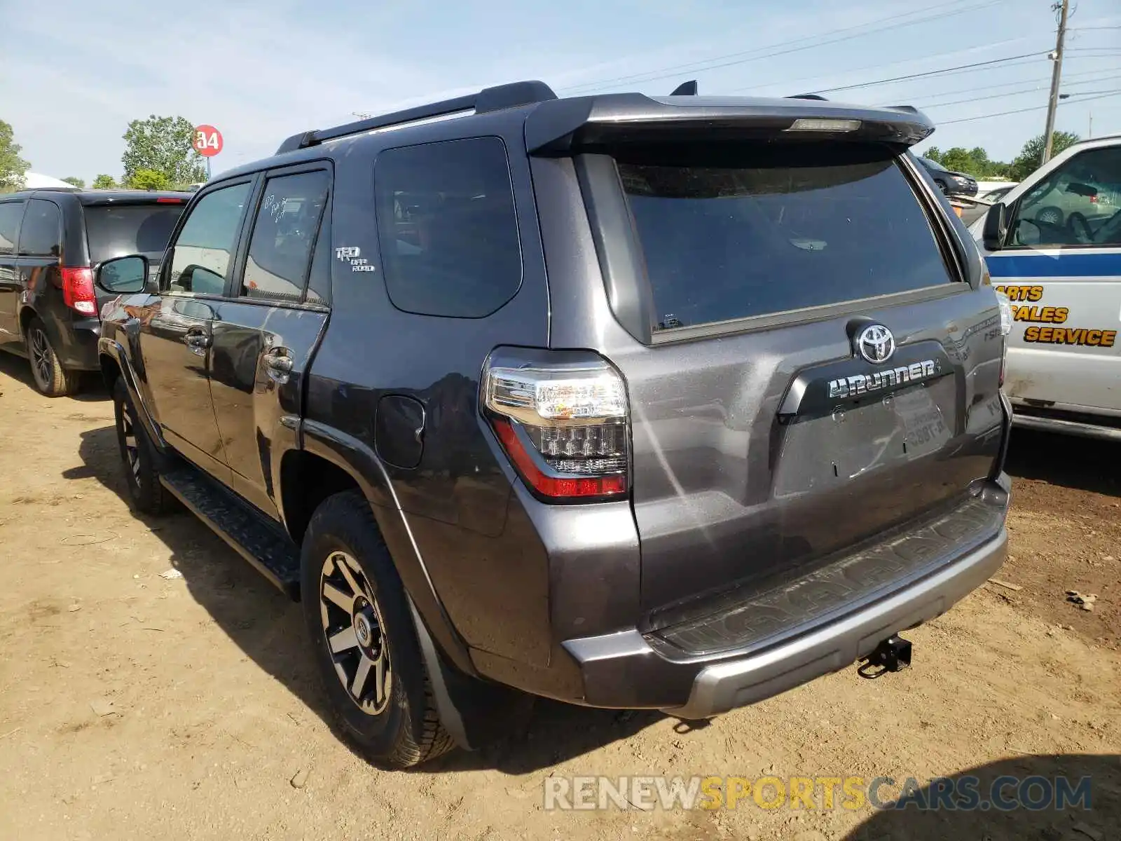 3 Photograph of a damaged car JTEPU5JR5M5929053 TOYOTA 4RUNNER 2021