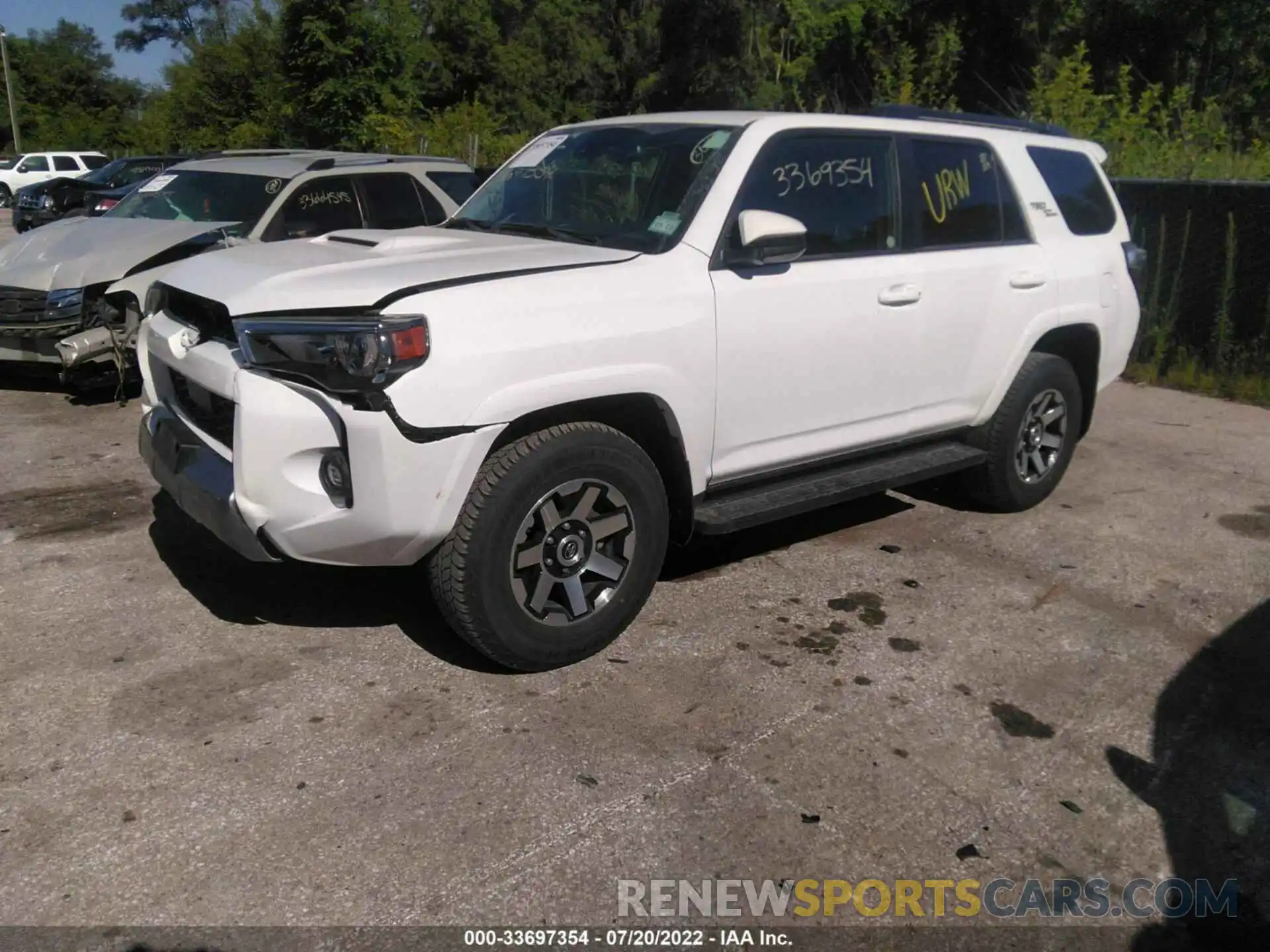 2 Photograph of a damaged car JTEPU5JR5M5934396 TOYOTA 4RUNNER 2021