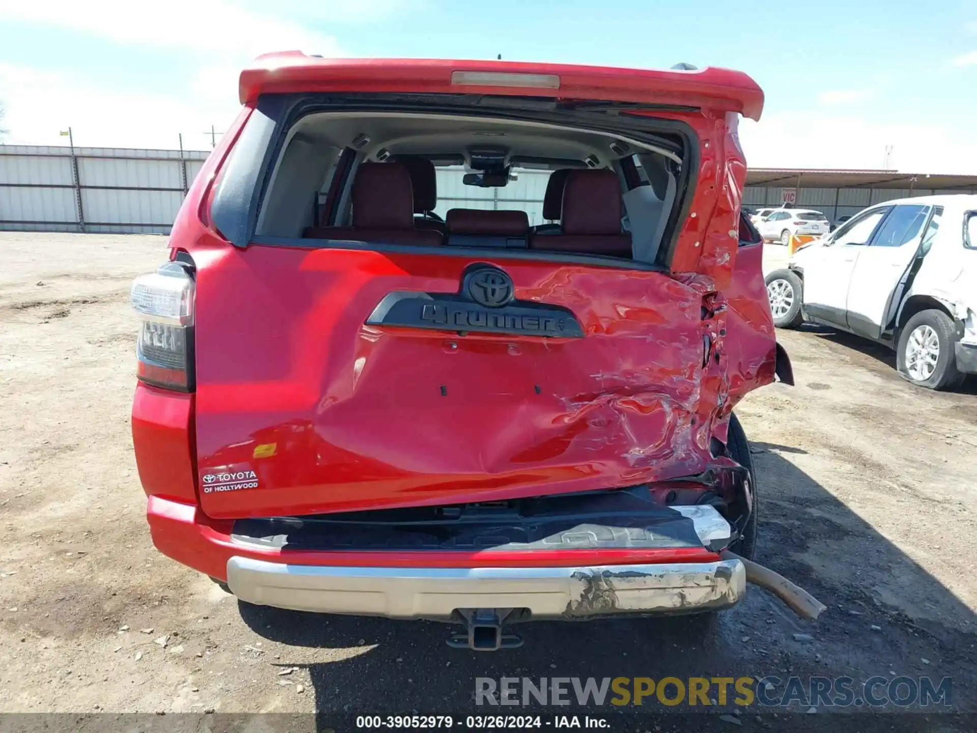 16 Photograph of a damaged car JTEPU5JR7M5917602 TOYOTA 4RUNNER 2021