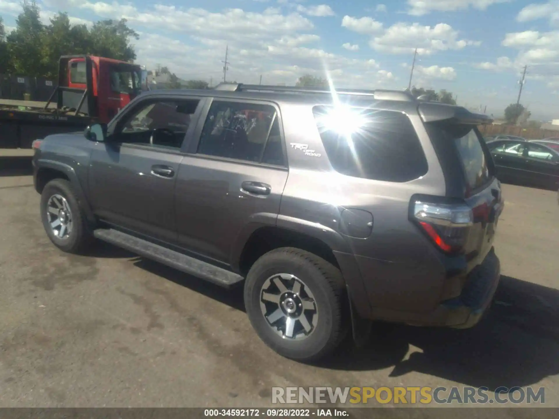 3 Photograph of a damaged car JTEPU5JR7M5930110 TOYOTA 4RUNNER 2021