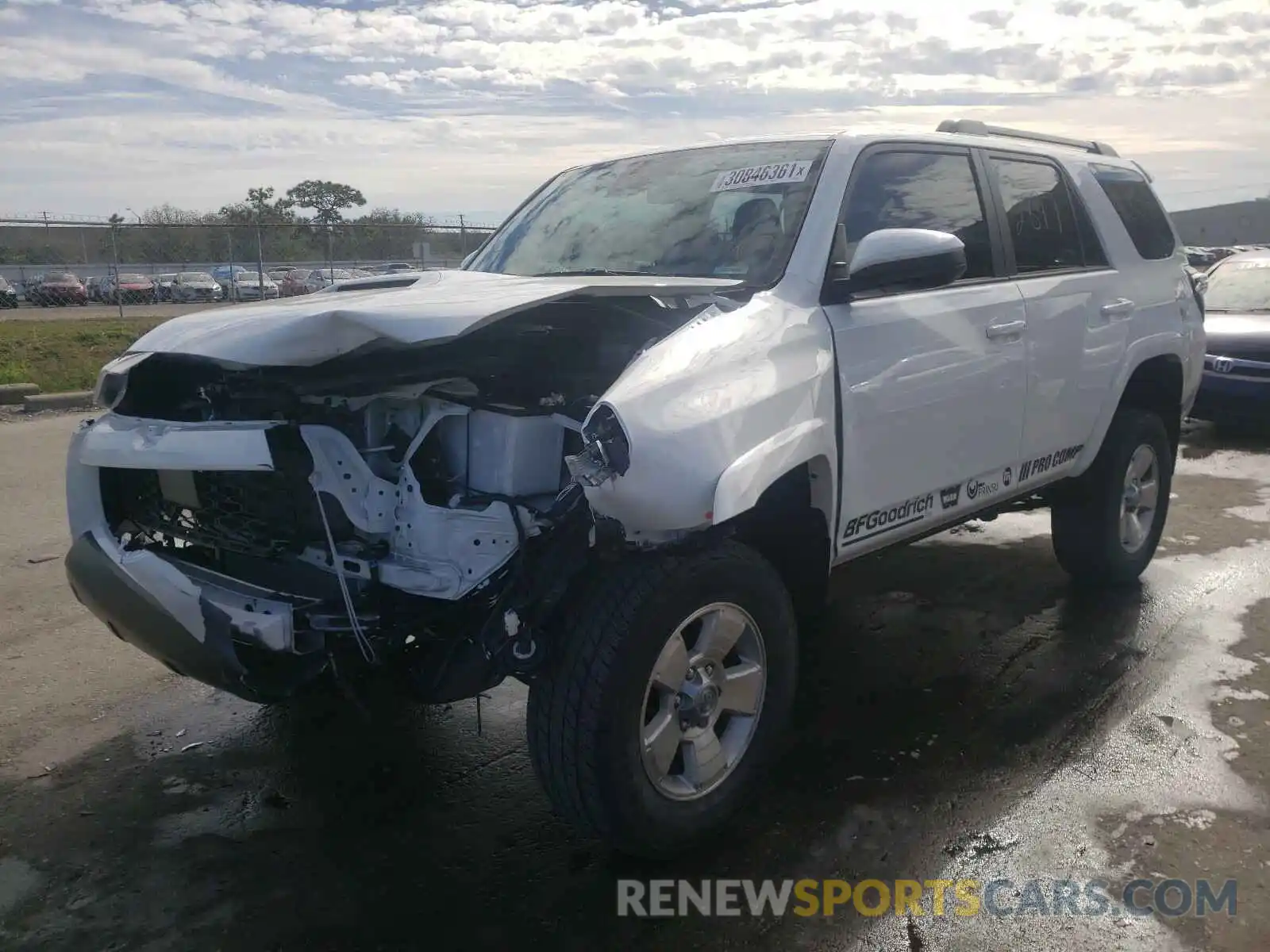 2 Photograph of a damaged car JTEPU5JR8M5855336 TOYOTA 4RUNNER 2021