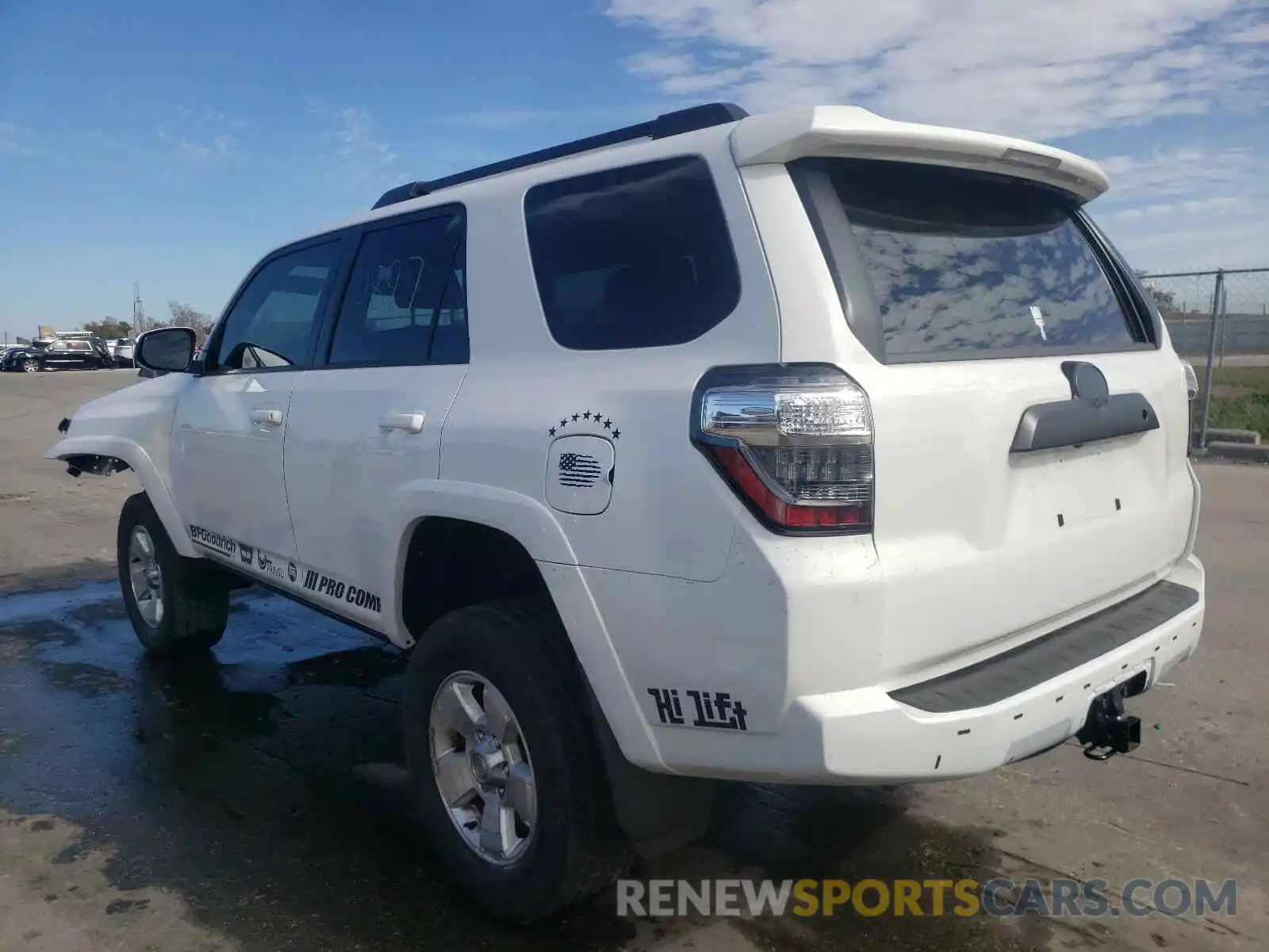 3 Photograph of a damaged car JTEPU5JR8M5855336 TOYOTA 4RUNNER 2021