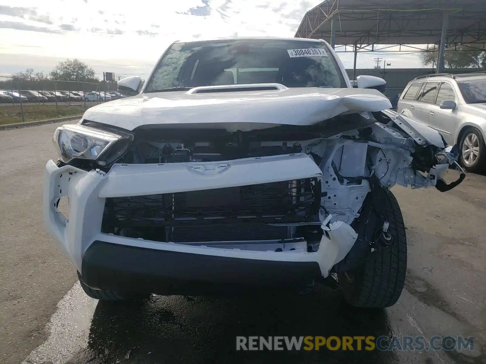 9 Photograph of a damaged car JTEPU5JR8M5855336 TOYOTA 4RUNNER 2021