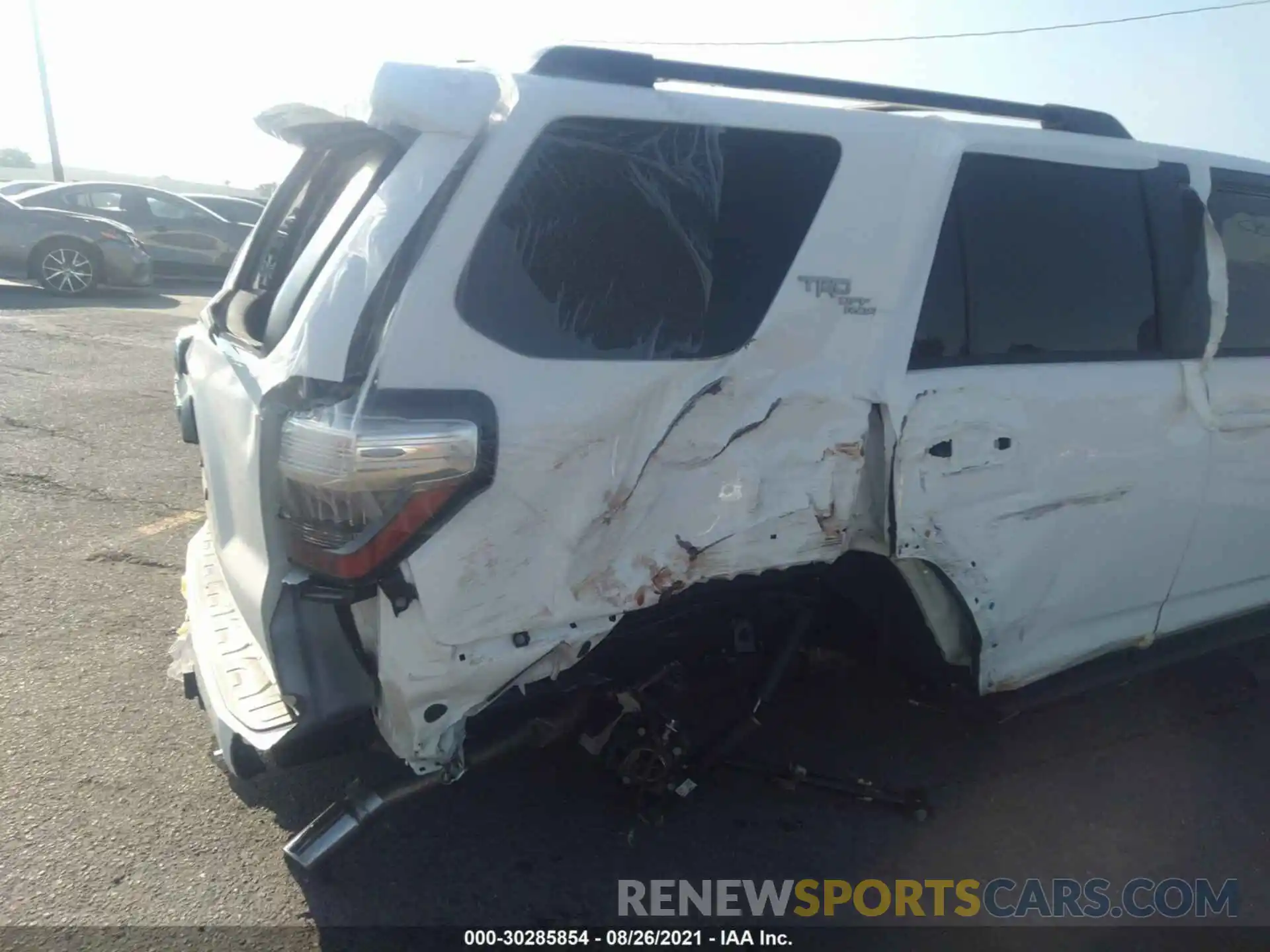 6 Photograph of a damaged car JTEPU5JR8M5885999 TOYOTA 4RUNNER 2021