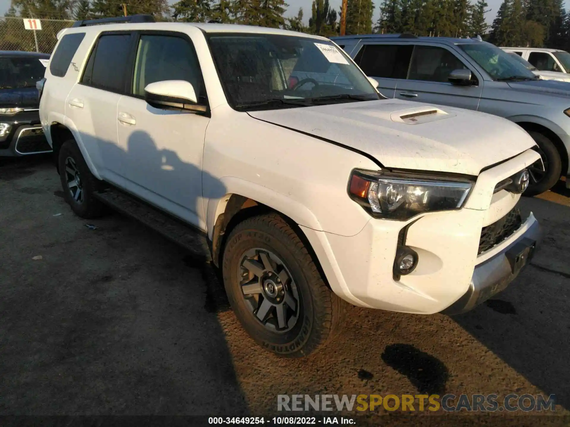 1 Photograph of a damaged car JTEPU5JR8M5903529 TOYOTA 4RUNNER 2021