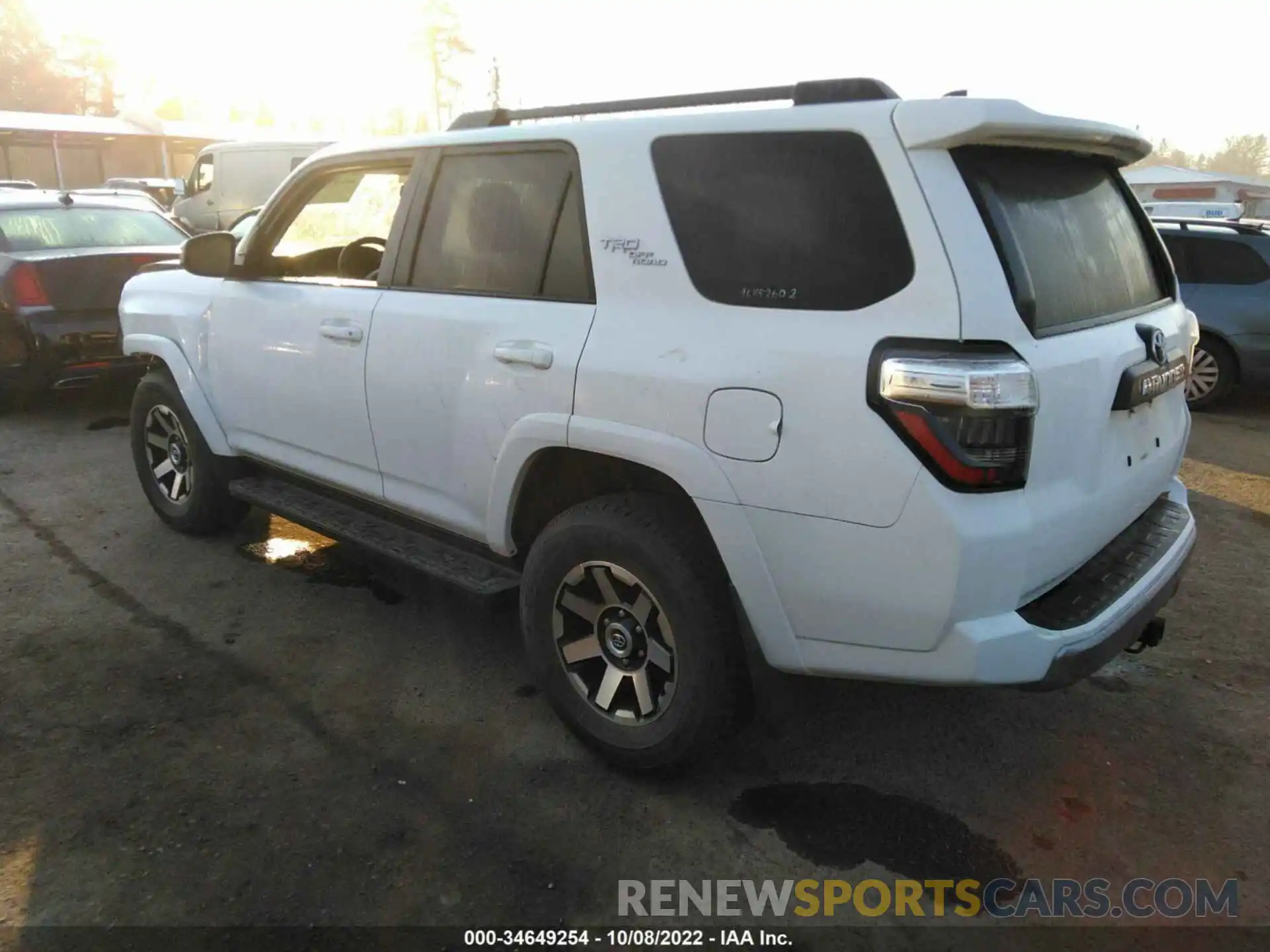 3 Photograph of a damaged car JTEPU5JR8M5903529 TOYOTA 4RUNNER 2021