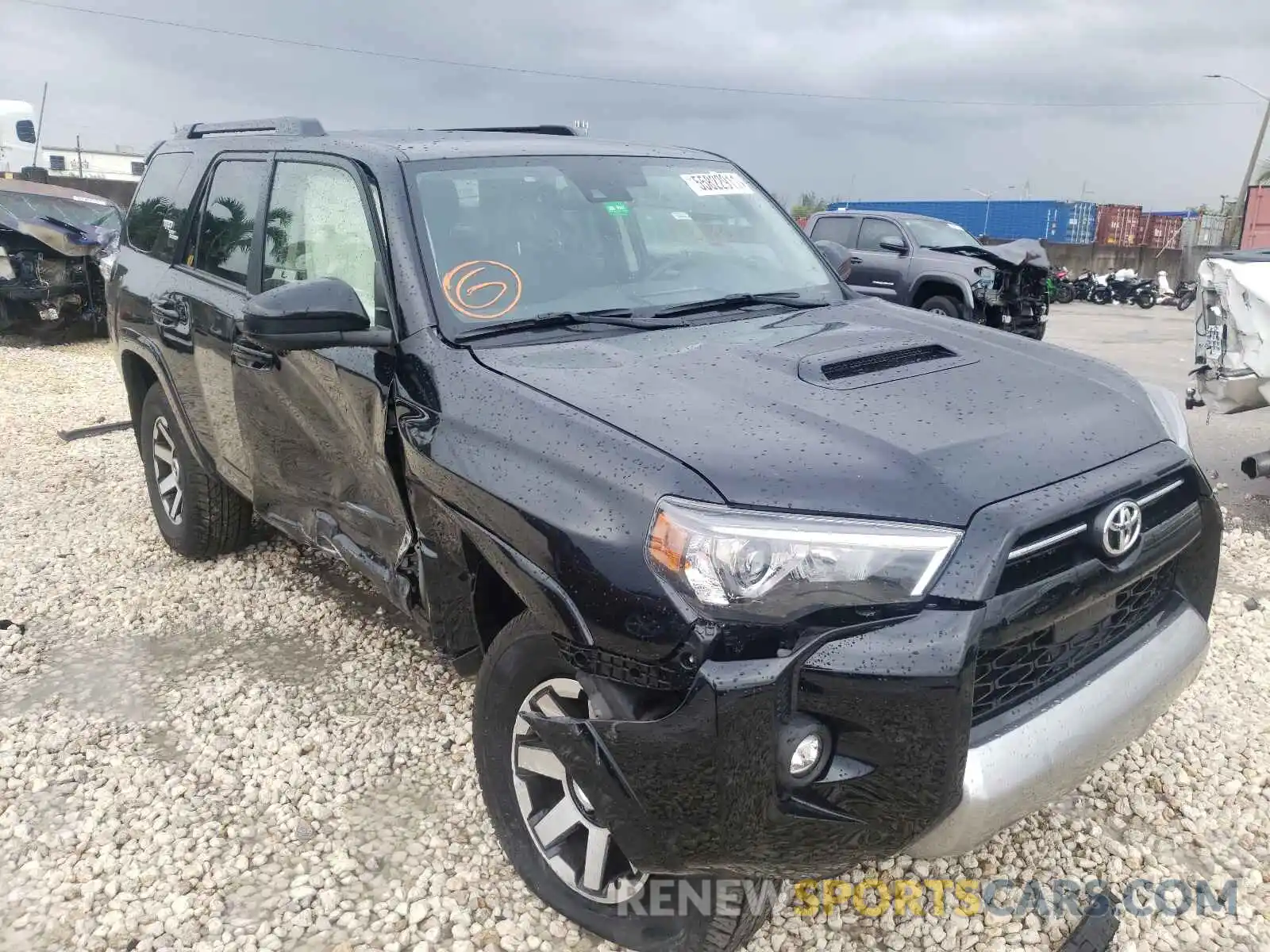 1 Photograph of a damaged car JTEPU5JR9M5900736 TOYOTA 4RUNNER 2021