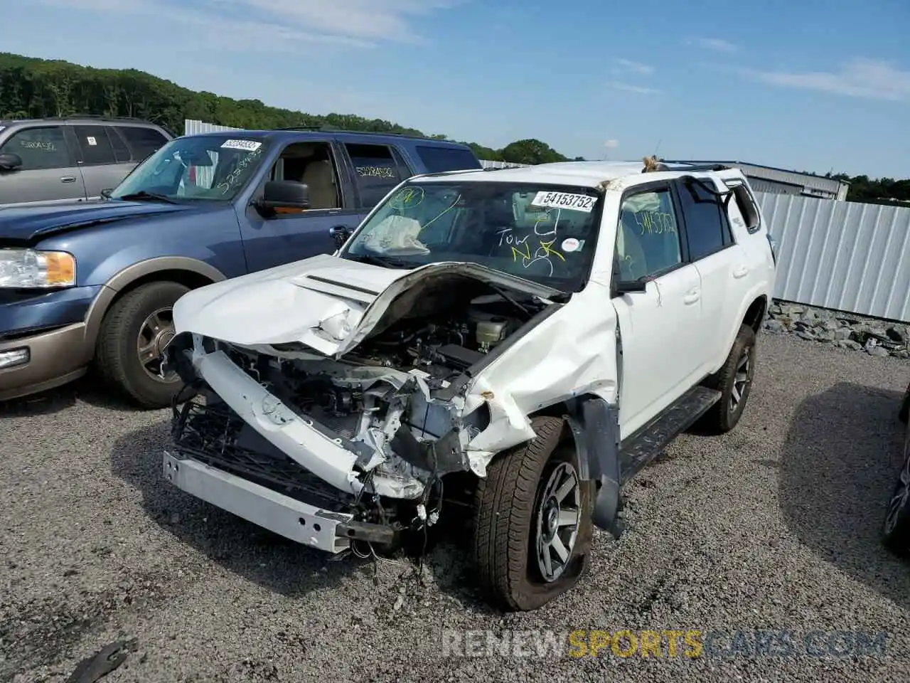 2 Photograph of a damaged car JTEPU5JR9M5932084 TOYOTA 4RUNNER 2021