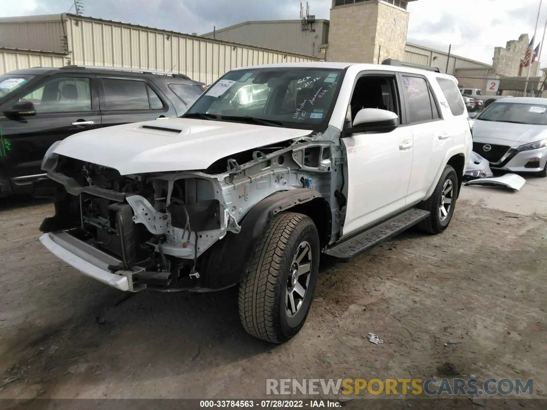 2 Photograph of a damaged car JTEPU5JR9M5934272 TOYOTA 4RUNNER 2021