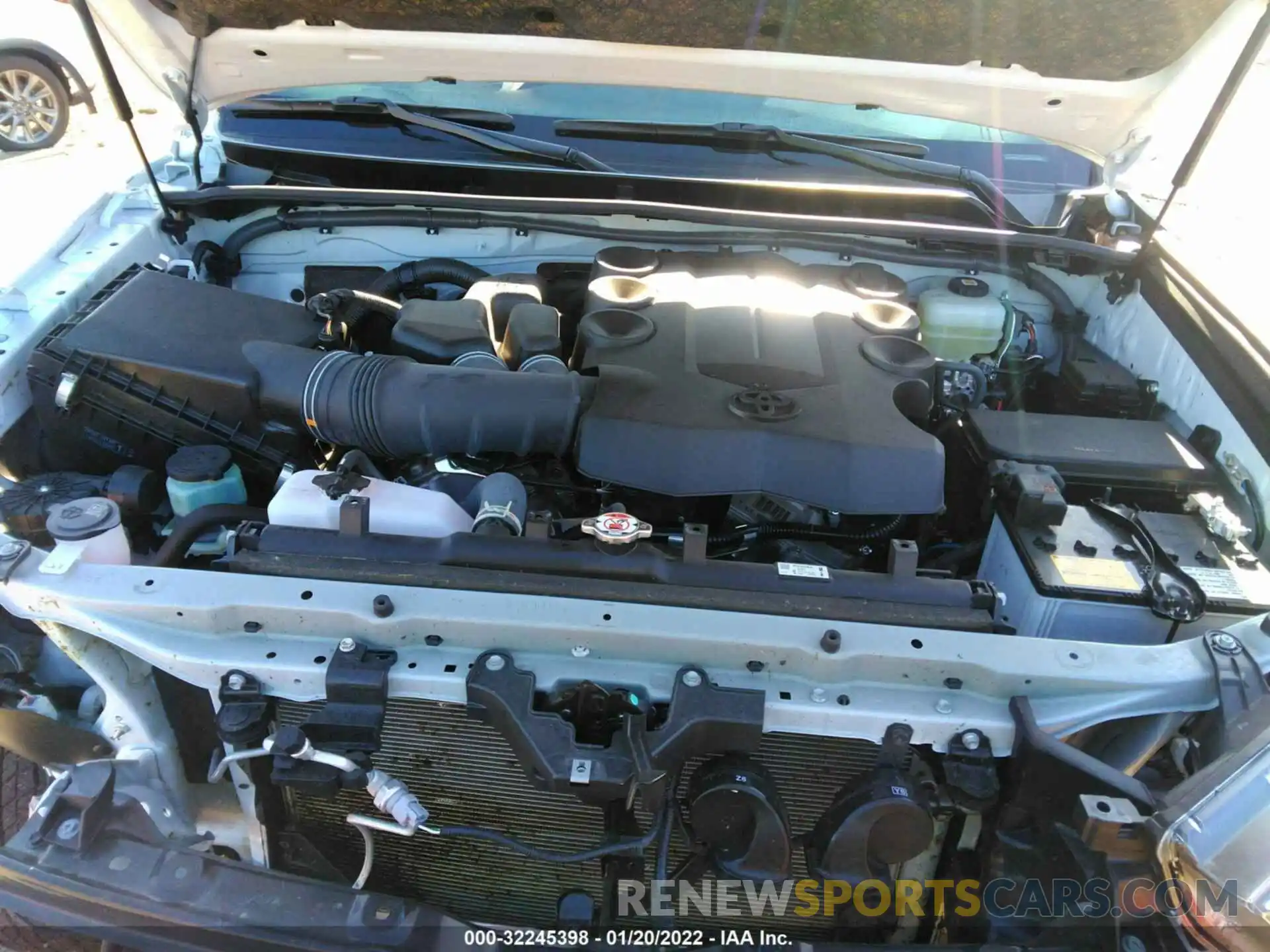 10 Photograph of a damaged car JTERU5JR0M5927610 TOYOTA 4RUNNER 2021