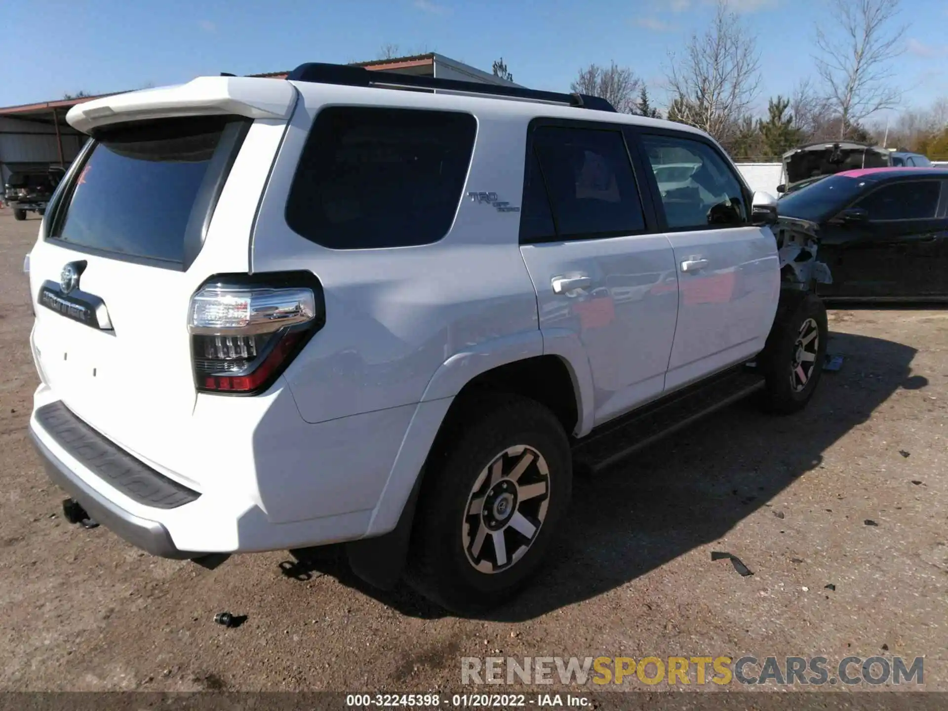 4 Фотография поврежденного автомобиля JTERU5JR0M5927610 TOYOTA 4RUNNER 2021