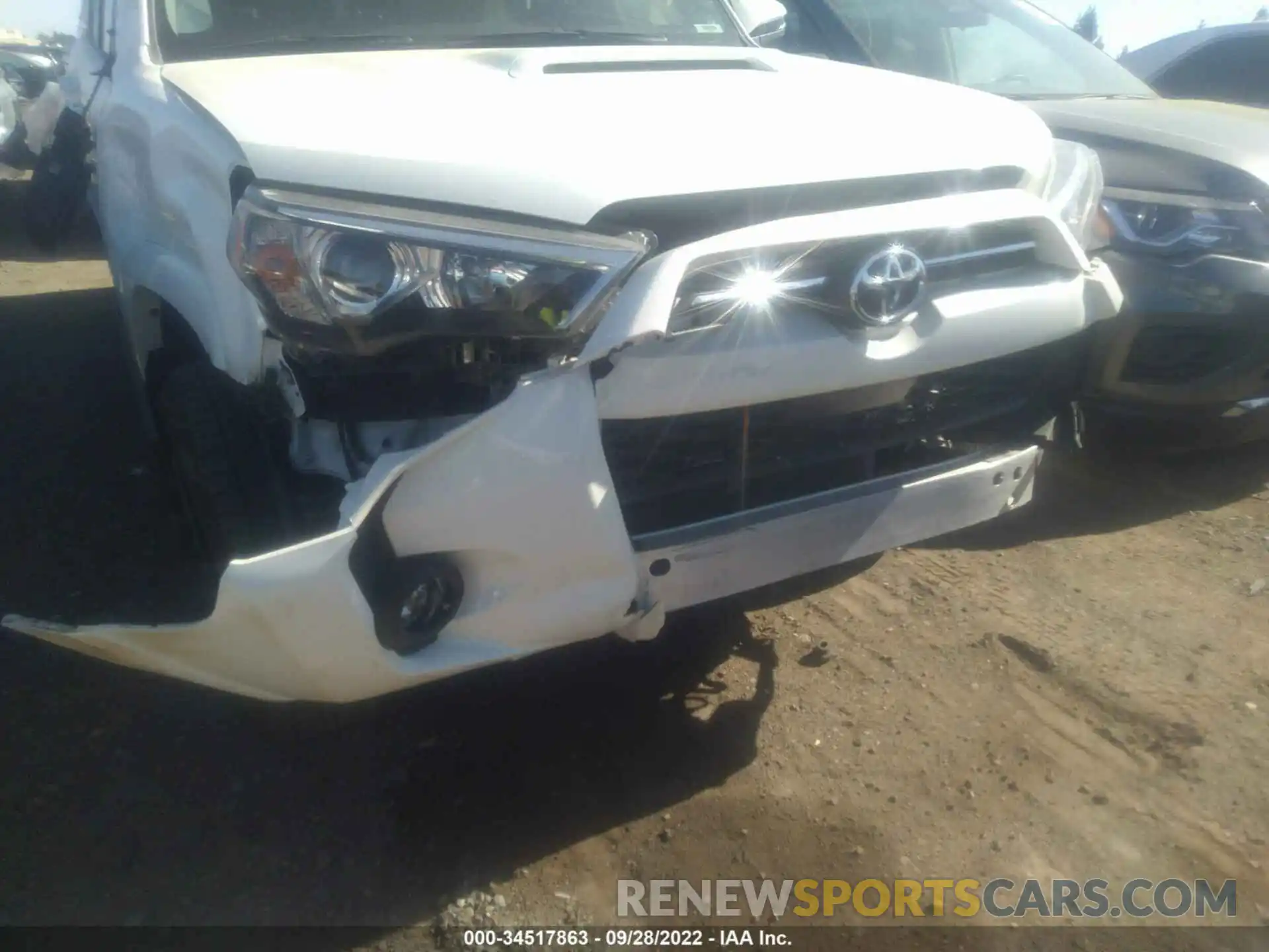 6 Photograph of a damaged car JTERU5JR0M5937702 TOYOTA 4RUNNER 2021