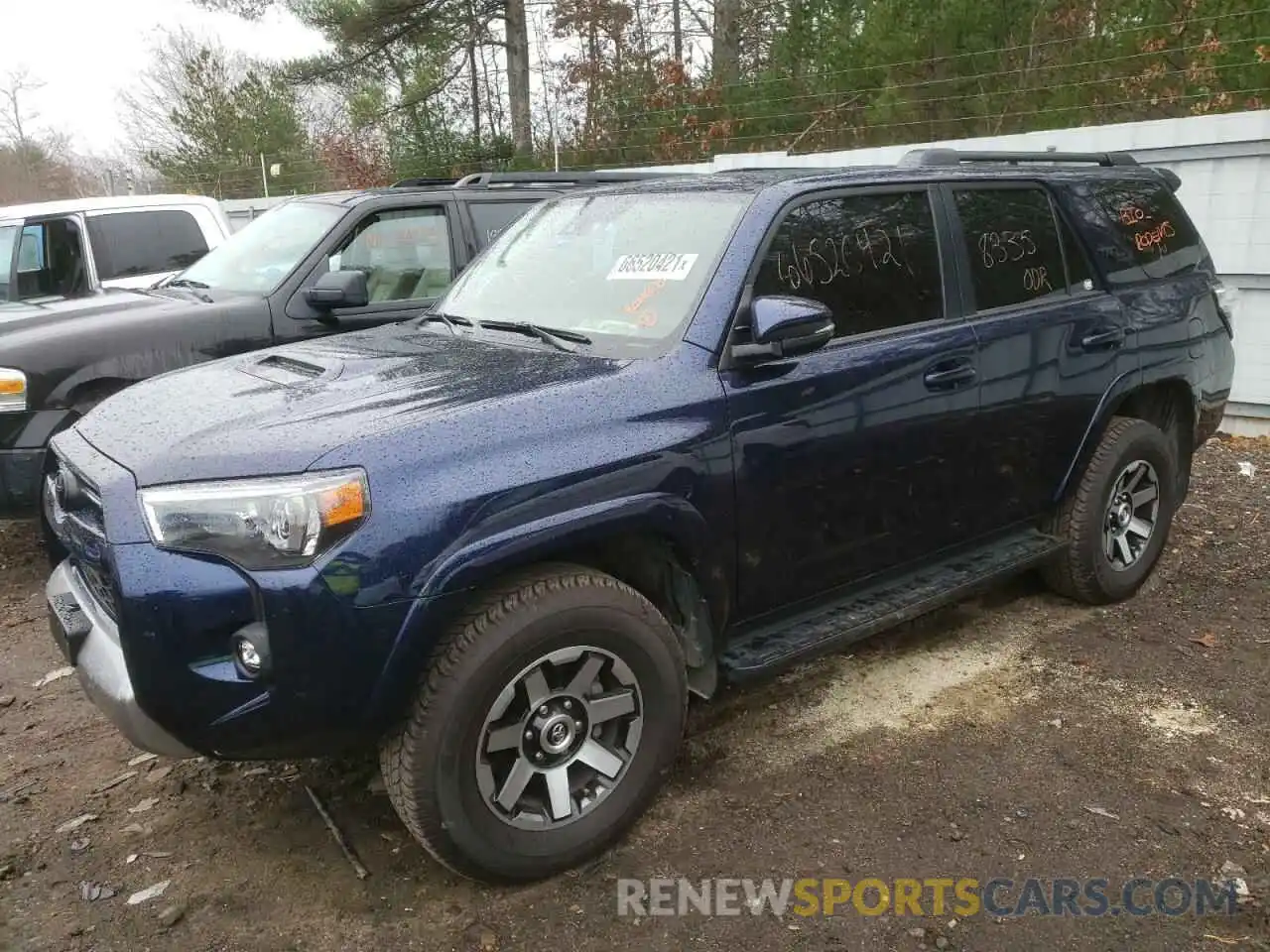 2 Photograph of a damaged car JTERU5JR1M5894603 TOYOTA 4RUNNER 2021