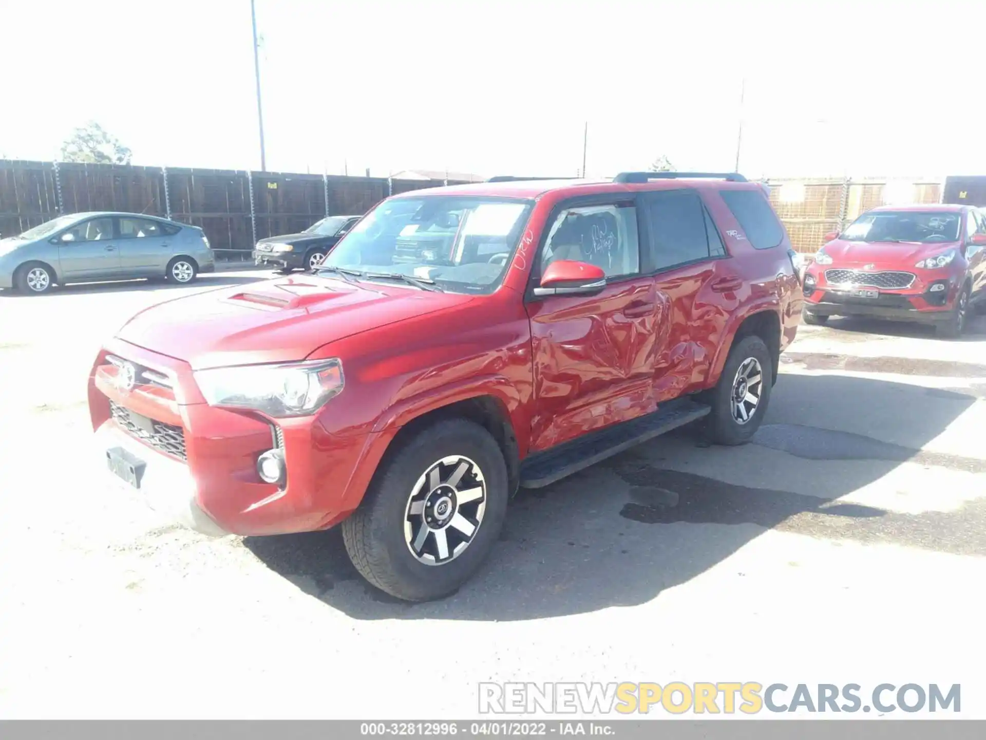 2 Photograph of a damaged car JTERU5JR1M5919063 TOYOTA 4RUNNER 2021