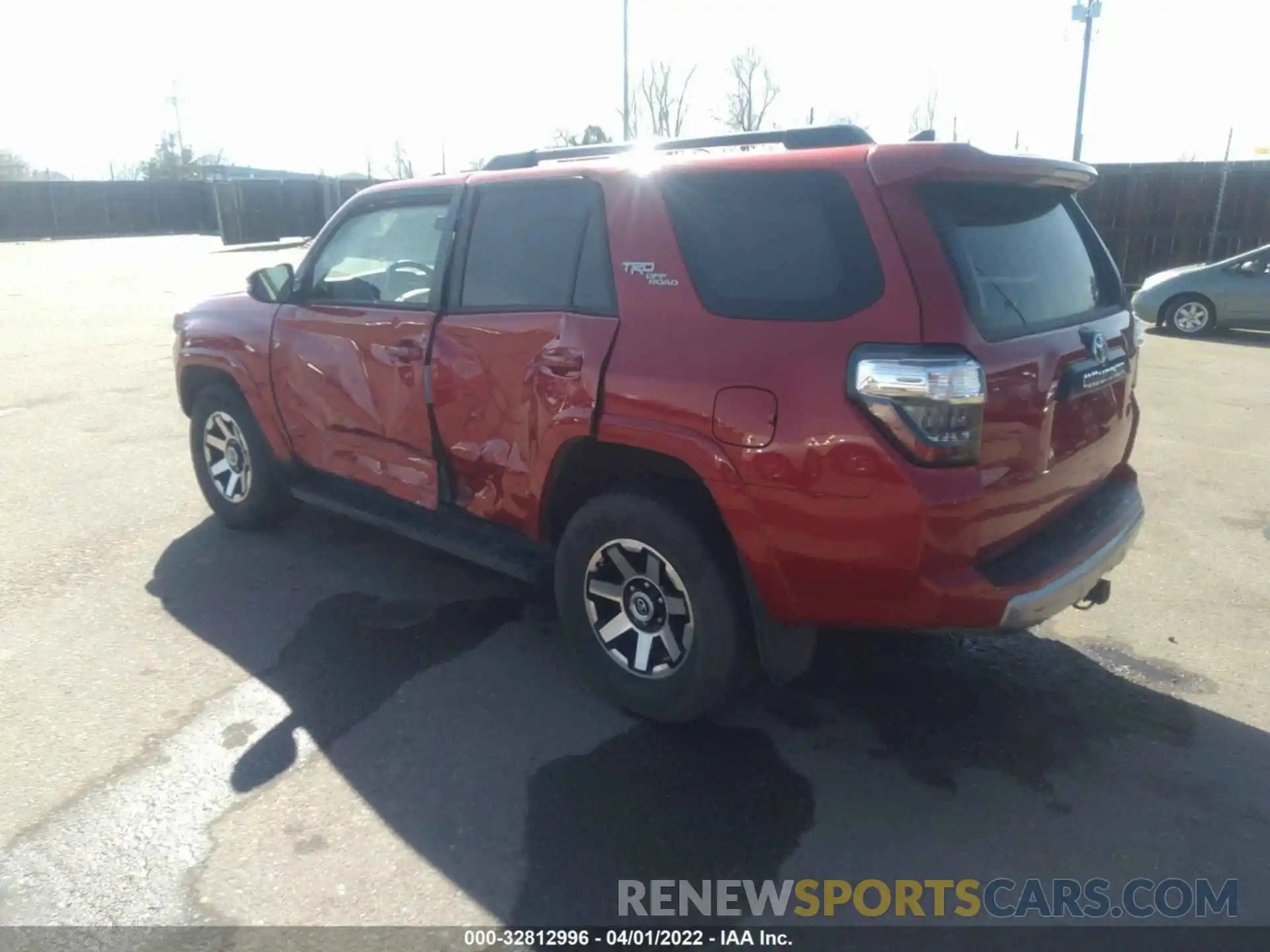 3 Photograph of a damaged car JTERU5JR1M5919063 TOYOTA 4RUNNER 2021