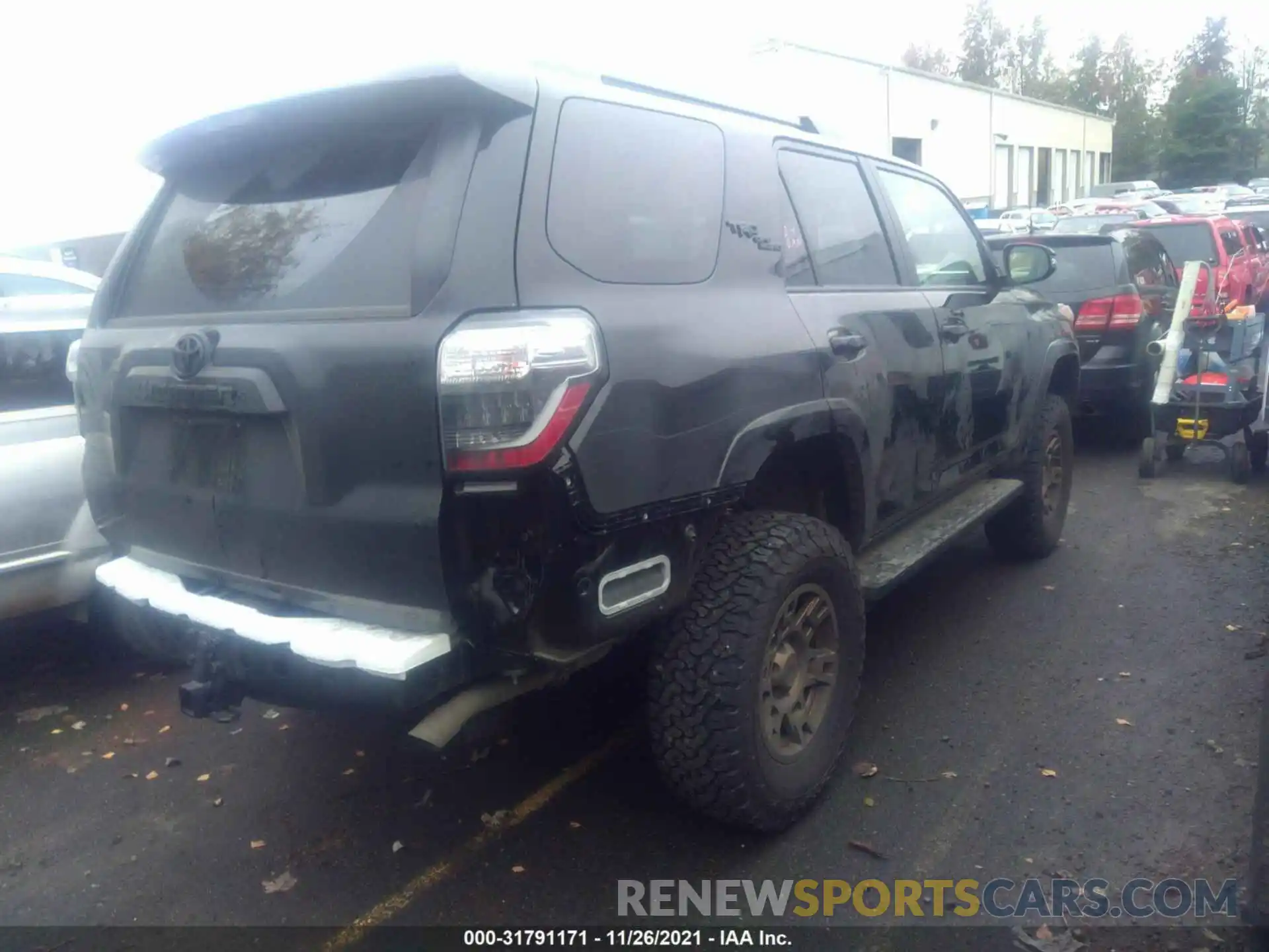 4 Photograph of a damaged car JTERU5JR1M5959725 TOYOTA 4RUNNER 2021